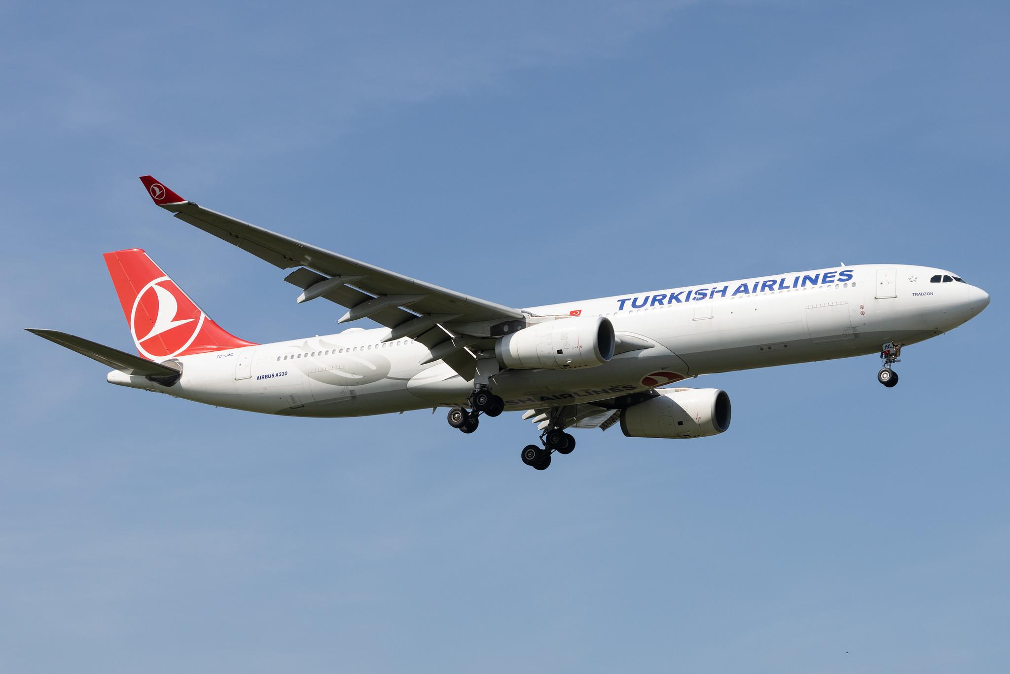 London Heathrow: Turkish Airlines (TK / THY) |  Airbus A330-343 A333 | TC-JNL | MSN 1204