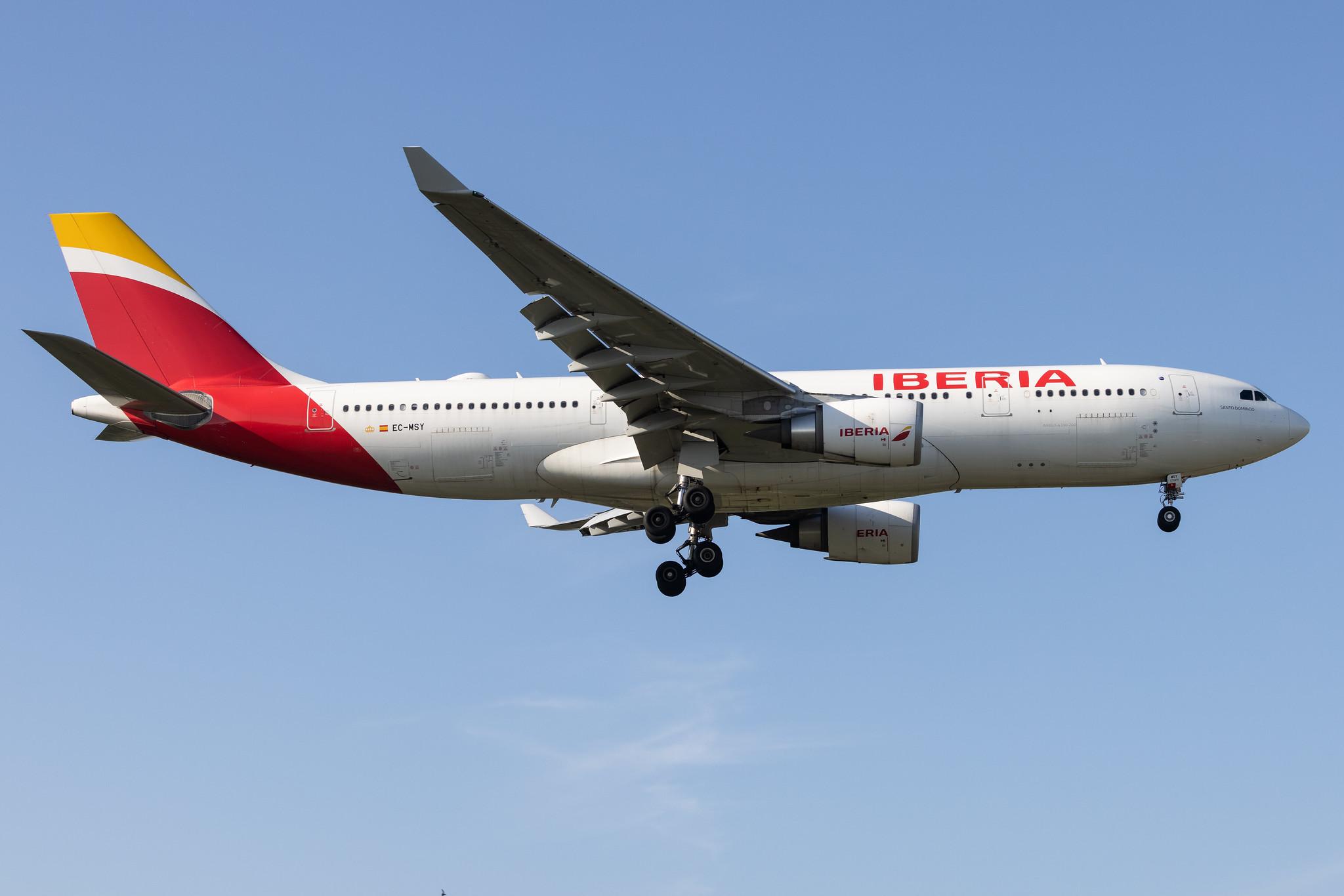 London Heathrow: Iberia (IB / IBE) |  Airbus A330-202 A332 | EC-MSY | MSN 1835