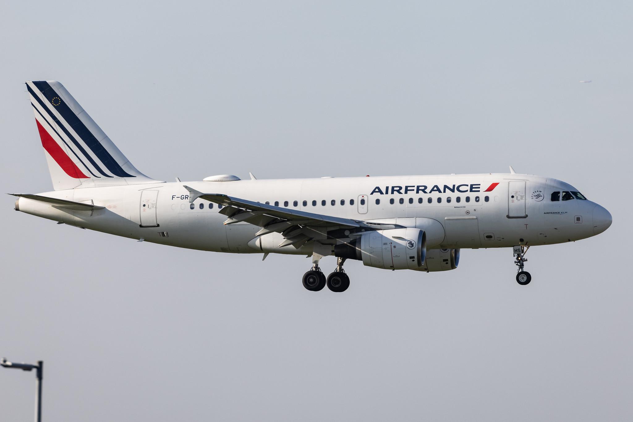 London Heathrow: Air France (AF / AFR) |  Airbus A319-111 A319 | F-GRHS | MSN 1444