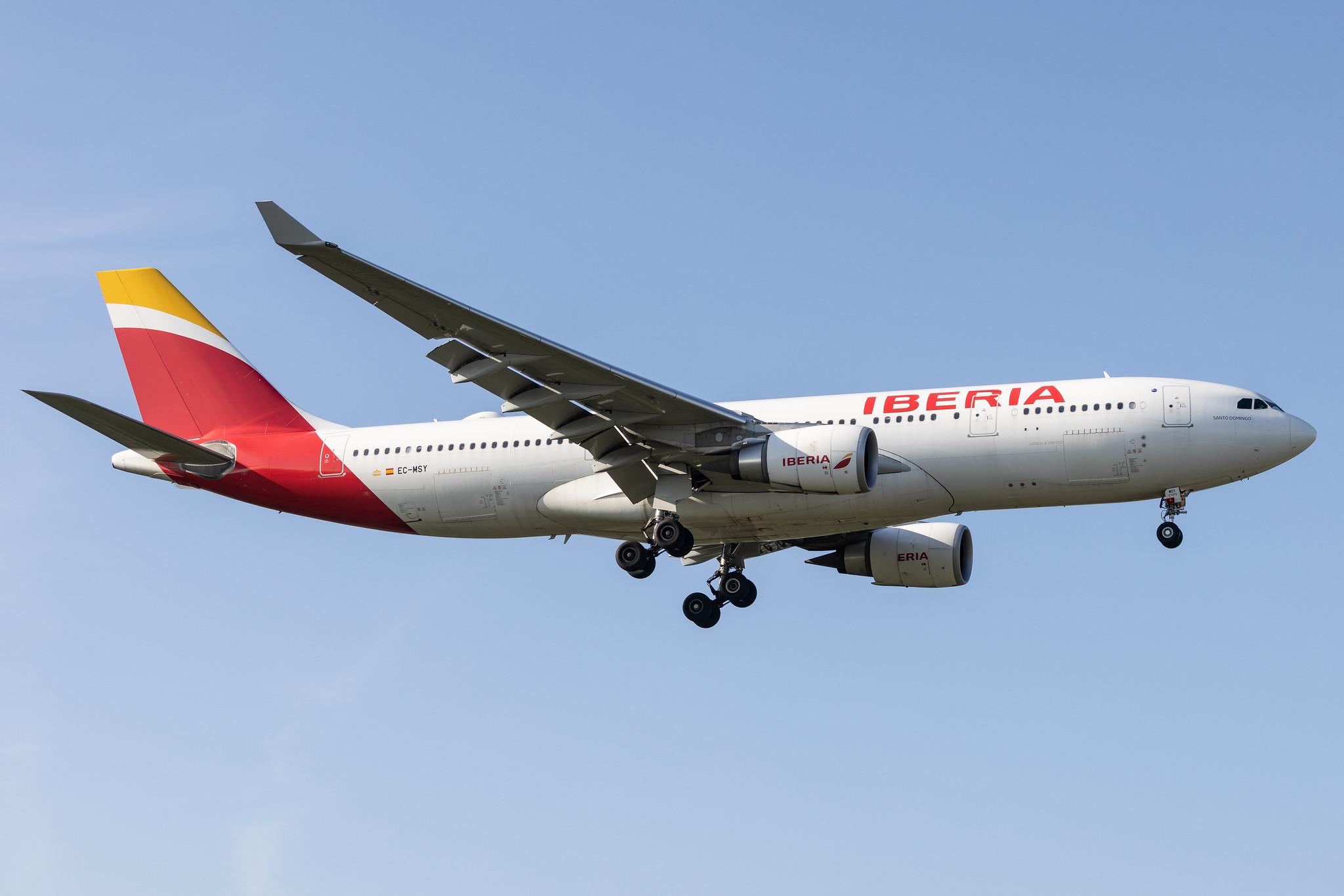 London Heathrow: Iberia (IB / IBE) |  Airbus A330-202 A332 | EC-MSY | MSN 1835
