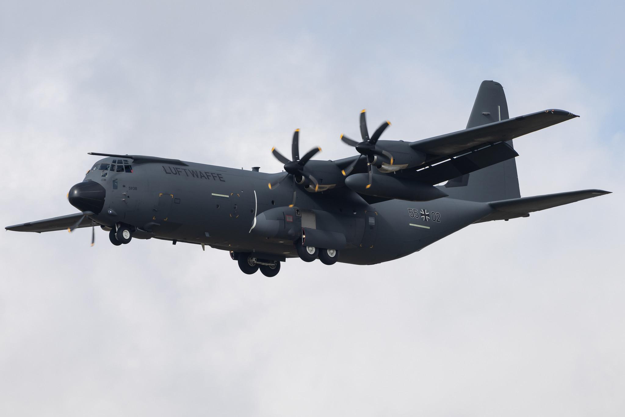 Flughafen Berlin Brandenburg: German Air Force (/ GAF) | Lockheed Martin C-130J-30 Hercules C130 | 55+02 | MSN 5938