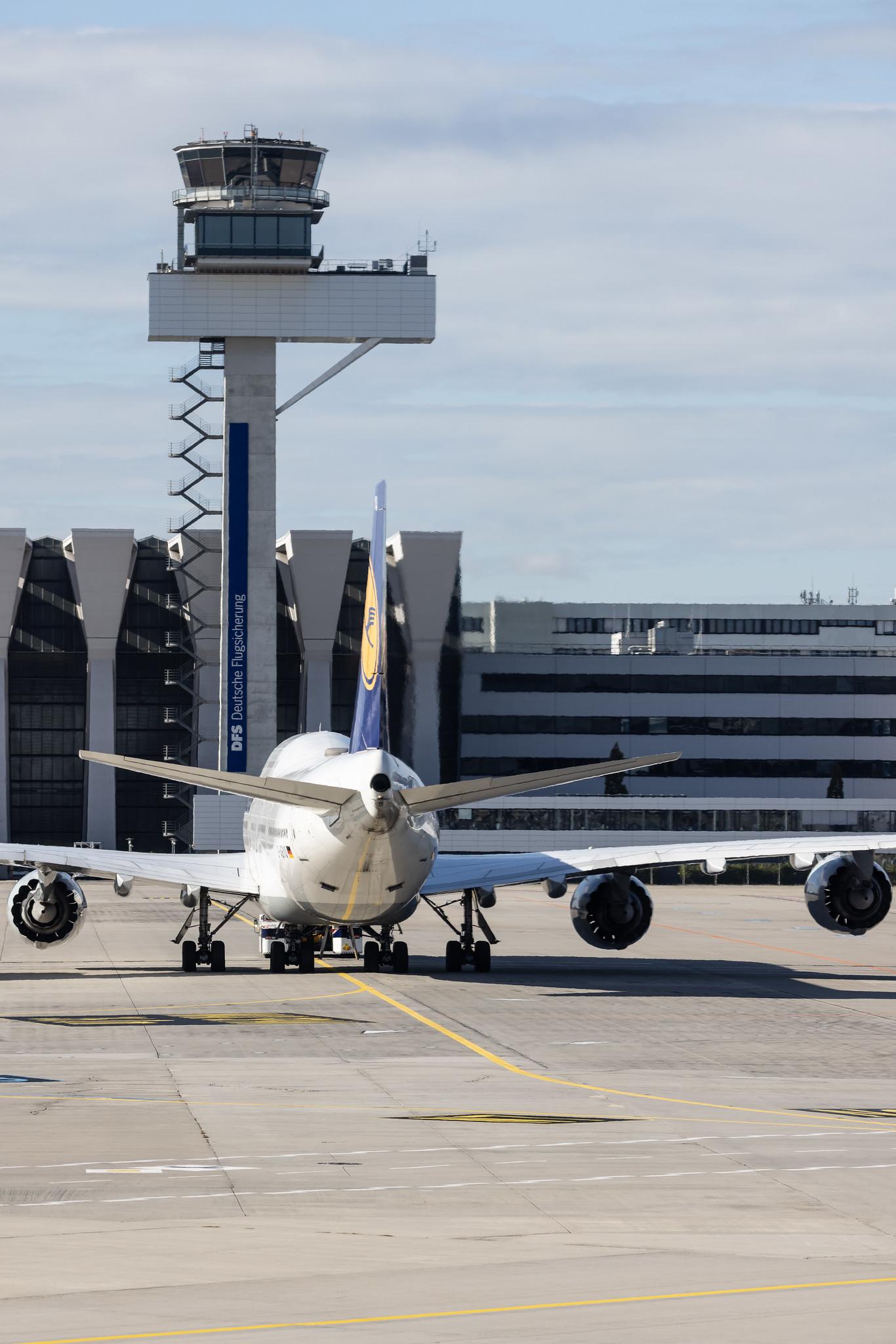 Frankfurt Airport: Lufthansa (LH / DLH) | Boeing 747-830 B748 | D-ABYQ | MSN 37840