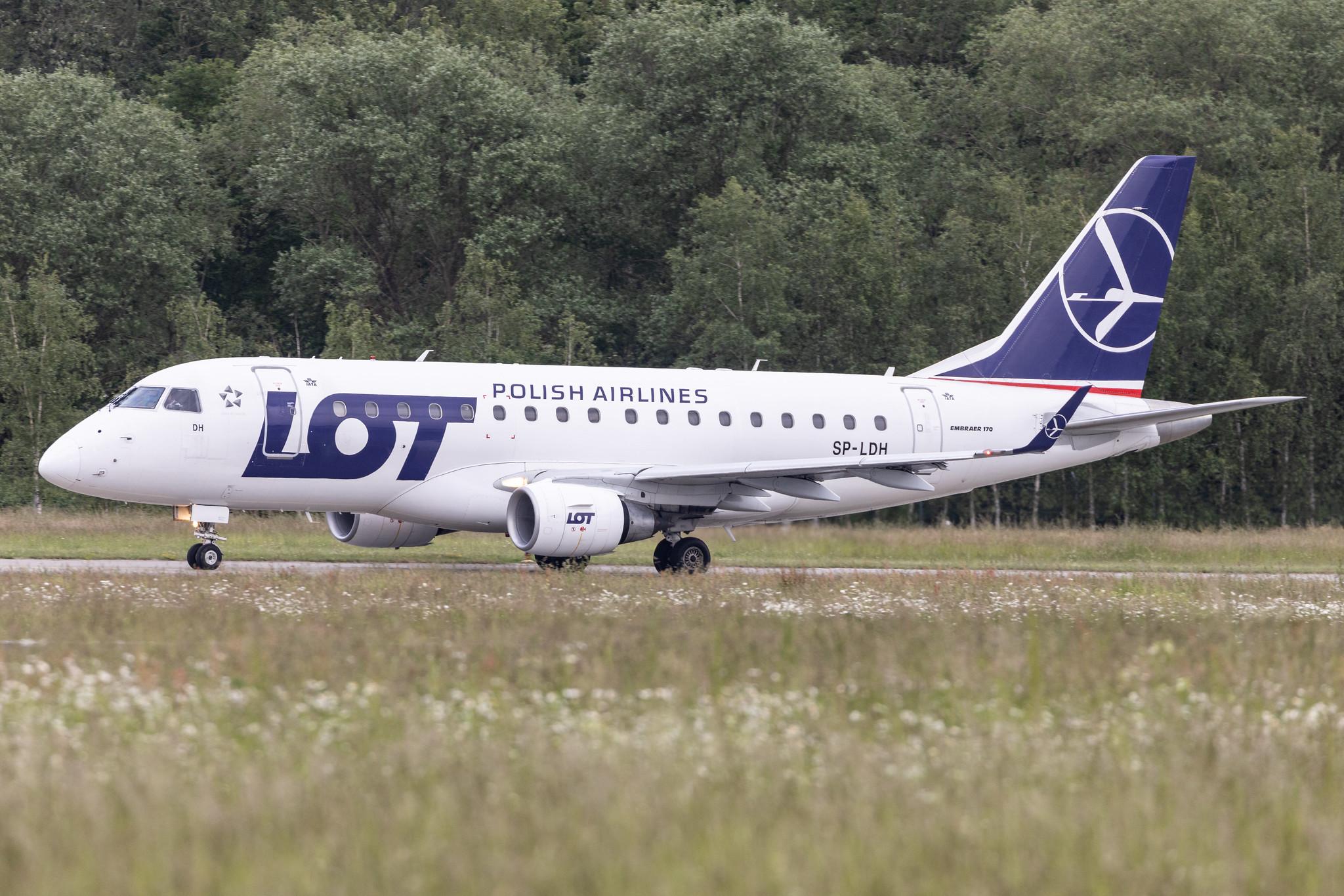 Hamburg Airport: LOT (LO / LOT) | Embraer E170STD E170 | SP-LDH | MSN 17000069