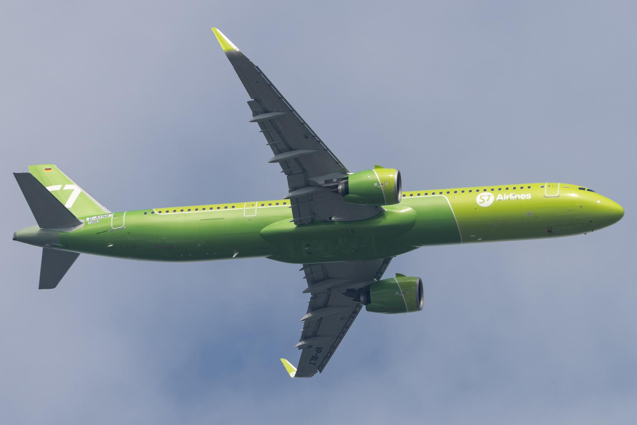 Hamburg Airport: S7 - Siberia Airlines (S7 / SBI) | Airbus A321-271NX A21N | D-AYAG | VQ-BLT | MSN 10883