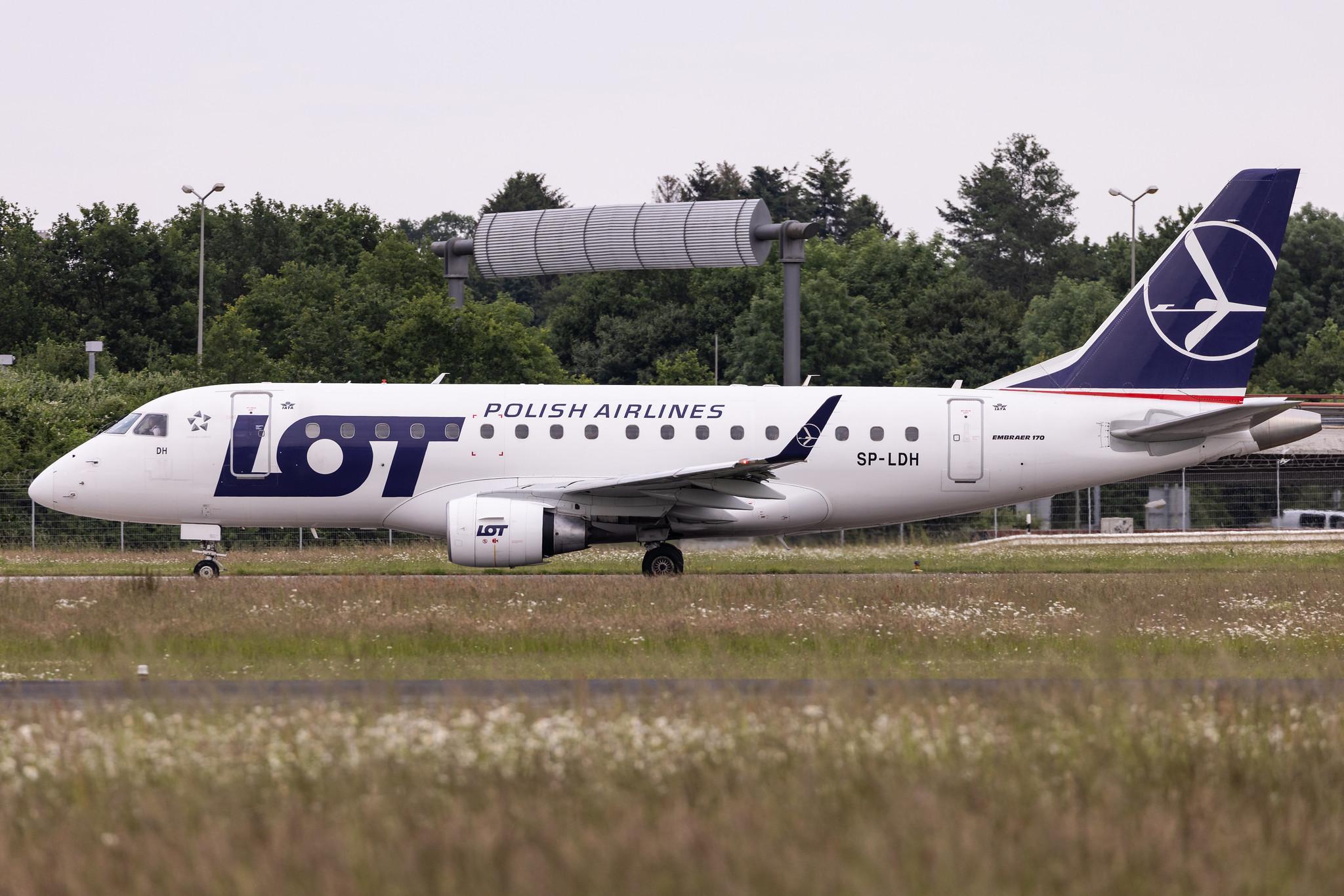 Hamburg Airport: LOT (LO / LOT) | Embraer E170STD E170 | SP-LDH | MSN 17000069