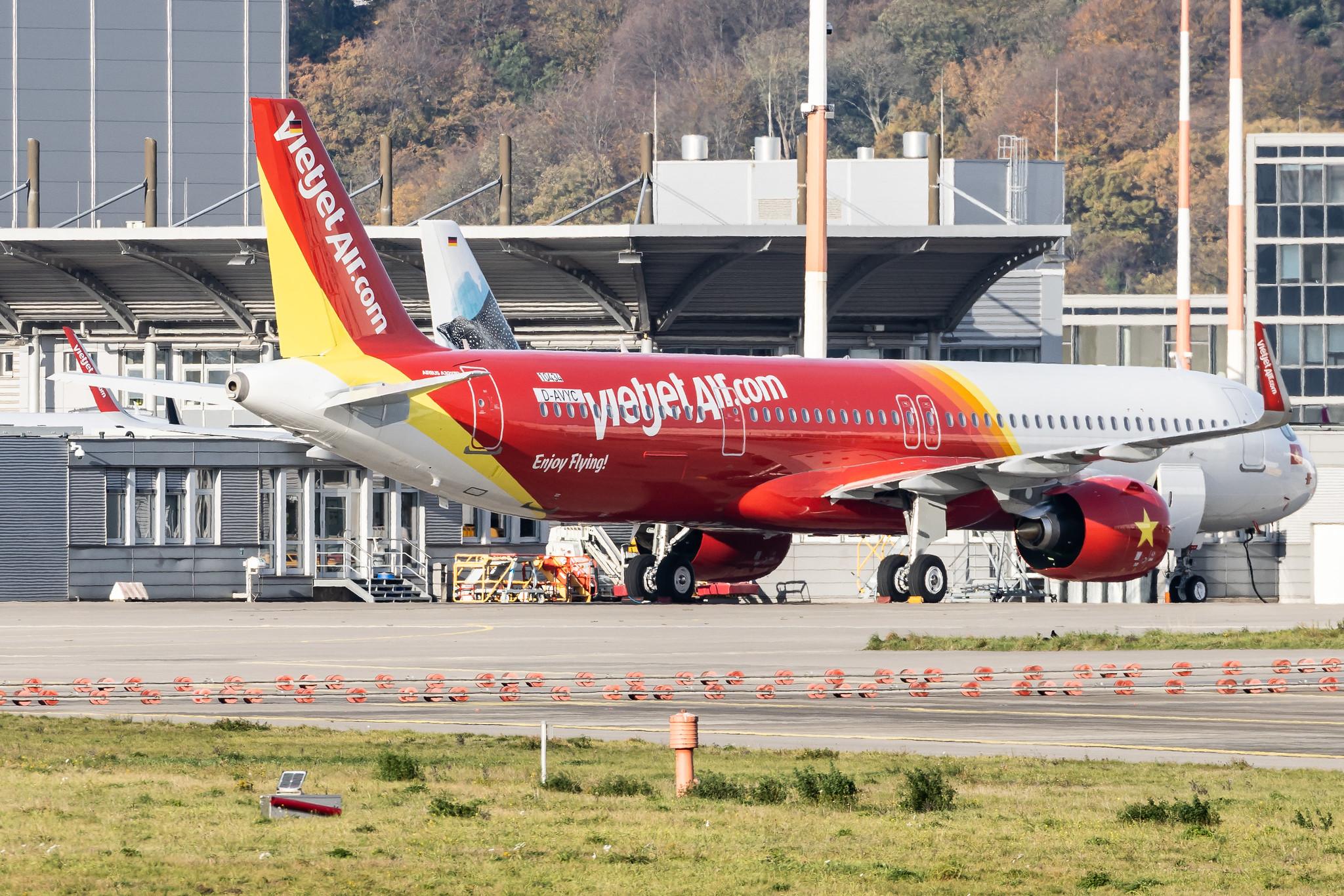 Hamburg Finkenwerder: VietJetAir (VJ / VJC) | Airbus A321-271NX A21N | D-AVYC | VN- | MSN 10434