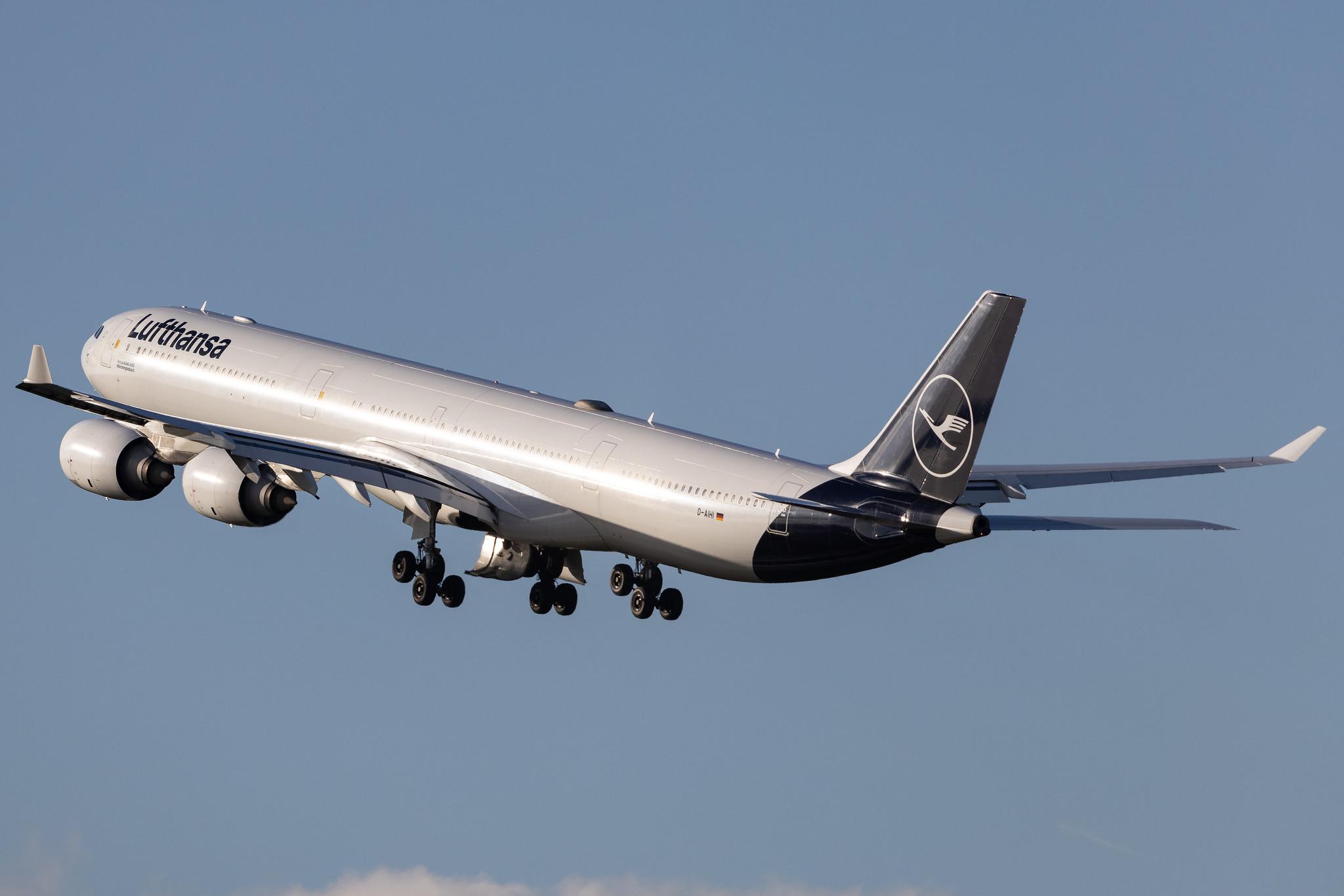 Munich Airport: Lufthansa (LH / DLH) | Airbus A340-642 A346 | D-AIHI | MSN 0569