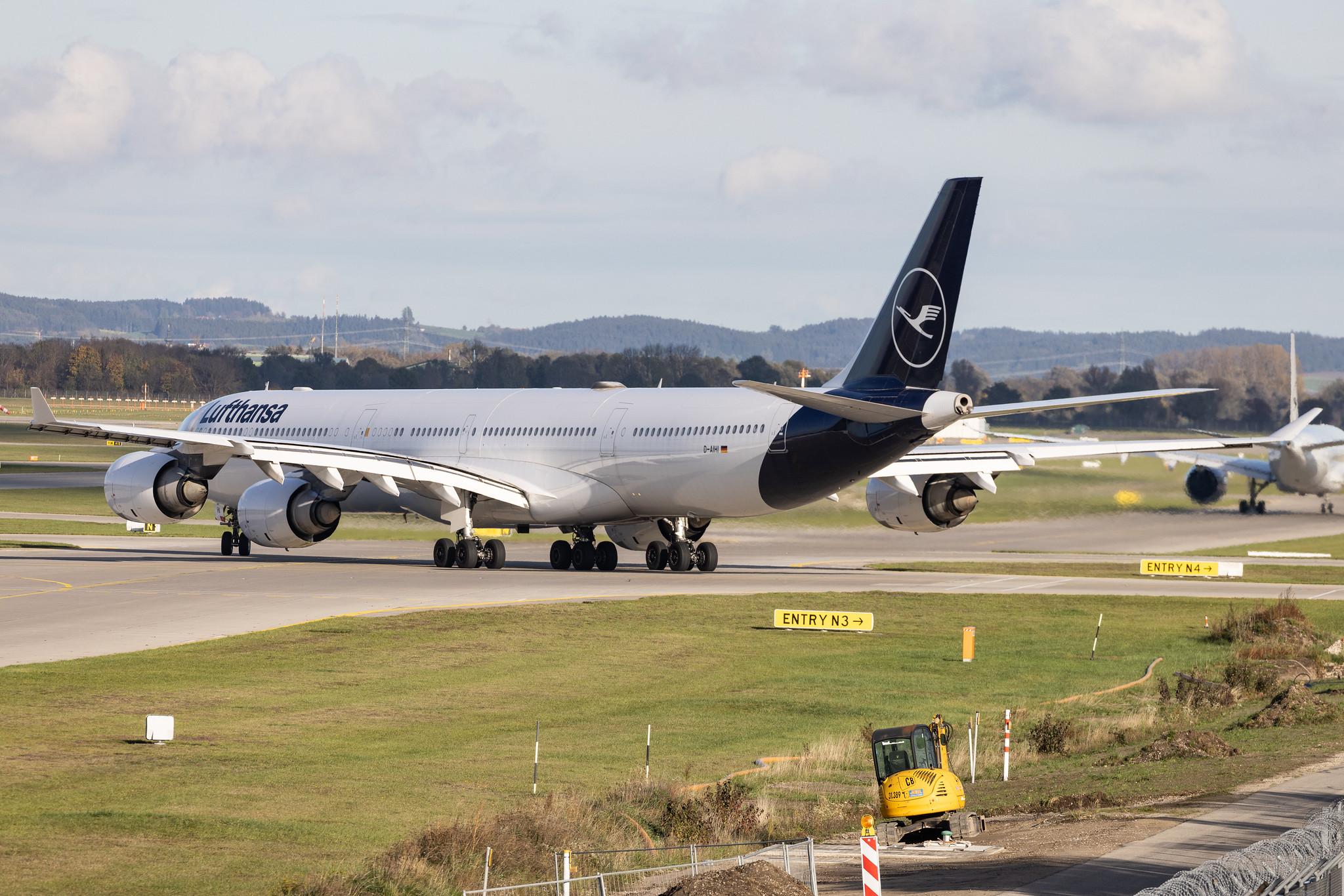 Munich Airport: Lufthansa (LH / DLH) | Airbus A340-642 A346 | D-AIHI | MSN 0569