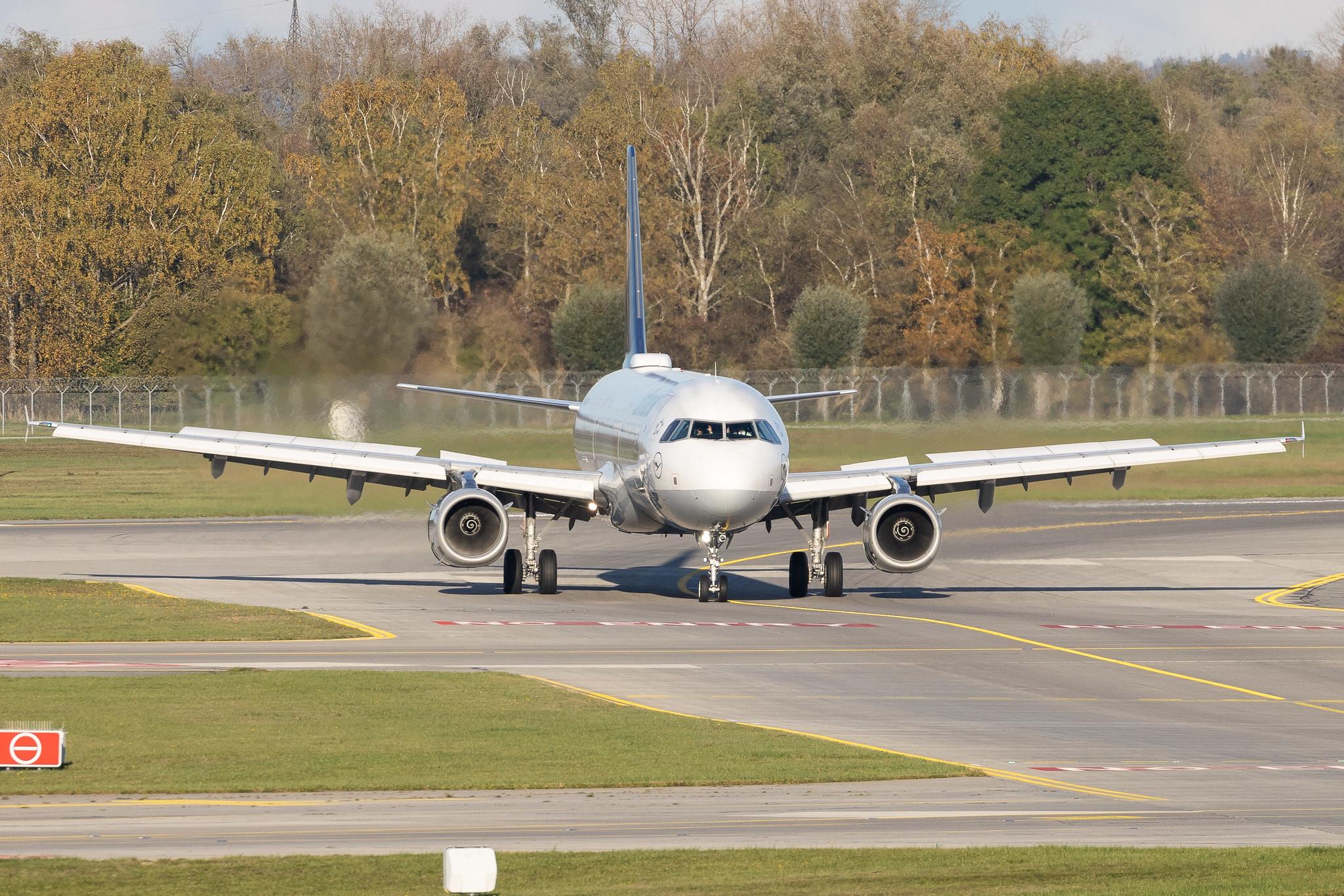 Munich Airport: Lufthansa (LH / DLH) | Airbus A321-231 A321 | D-AIDQ | MSN 5028