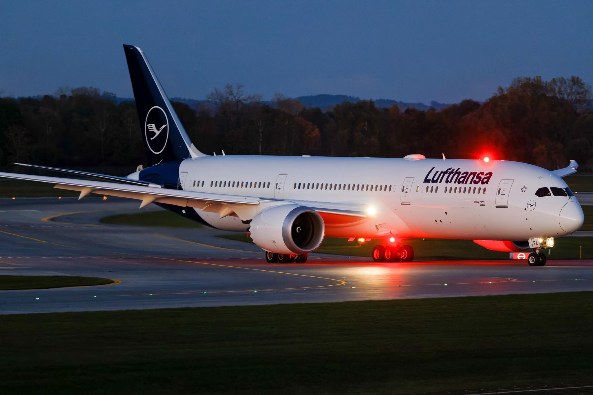 Munich Airport: Lufthansa (LH / DLH) | Boeing 787-9 Dreamliner B789 | D-ABPA | MSN 62730