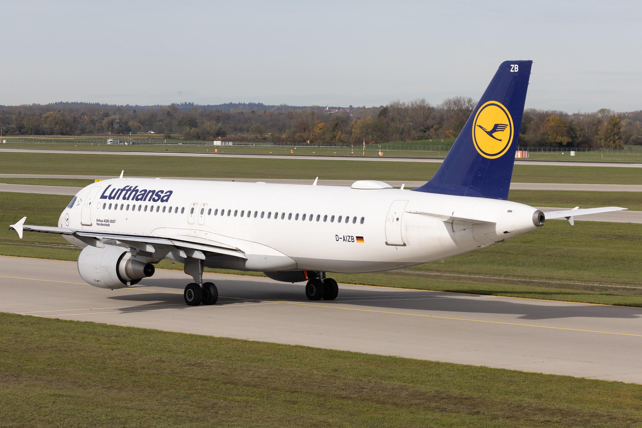 Munich Airport: Lufthansa (LH / DLH) | Airbus A320-214 A320 | D-AIZB | MSN 4120