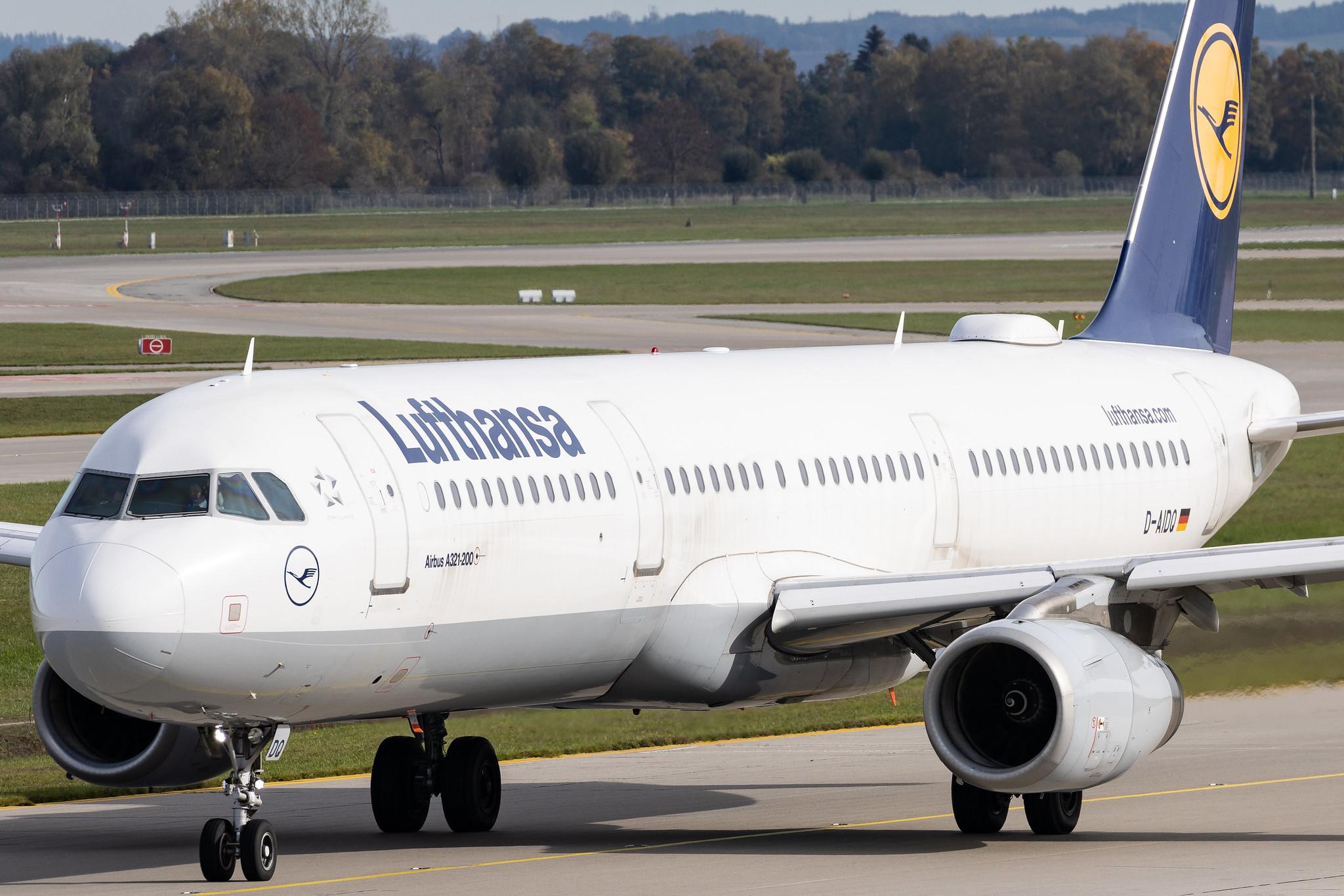 Munich Airport: Lufthansa (LH / DLH) | Airbus A321-231 A321 | D-AIDQ | MSN 5028