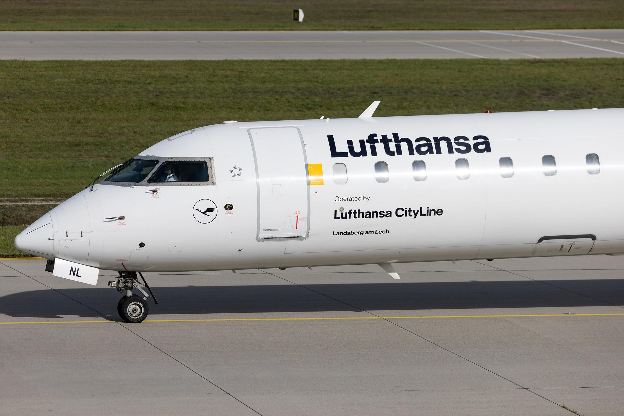 Munich Airport: Lufthansa (LH / DLH) | Operator: Lufthansa CityLine | Mitsubishi CRJ-900LR CRJ9 | D-ACNL | MSN 15252