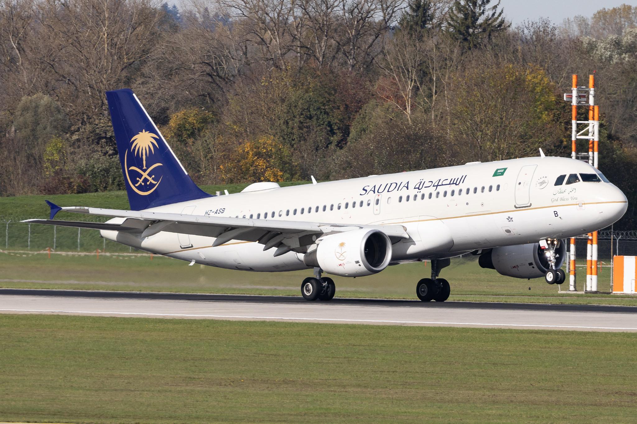 Munich Airport: Saudia (SV / SVA) | Airbus A320-214 A320 | HZ-ASB | MSN 4090