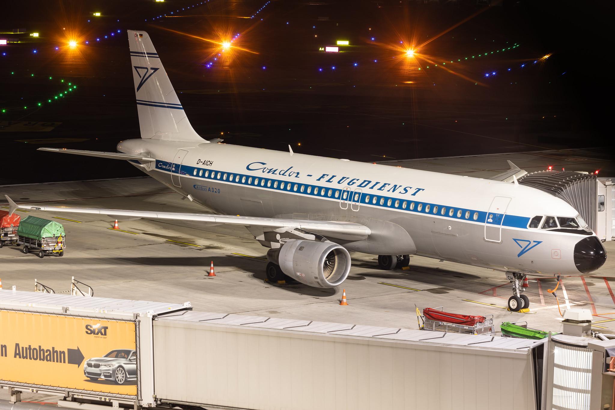 Hamburg Airport: Condor (DE / CFG) | Livery: Retro Livery | Airbus A320-212 A320 | D-AICH | MSN 0971