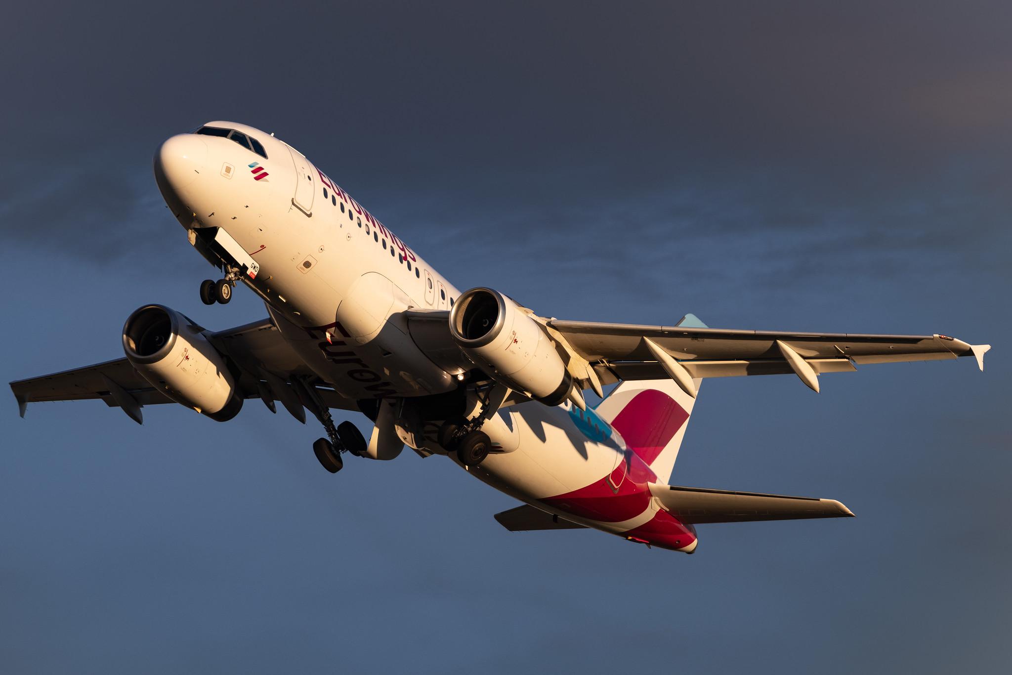 Hamburg Airport: Eurowings (EW / EWG) | Airbus A319-132 A319 | D-AGWD | MSN 3011