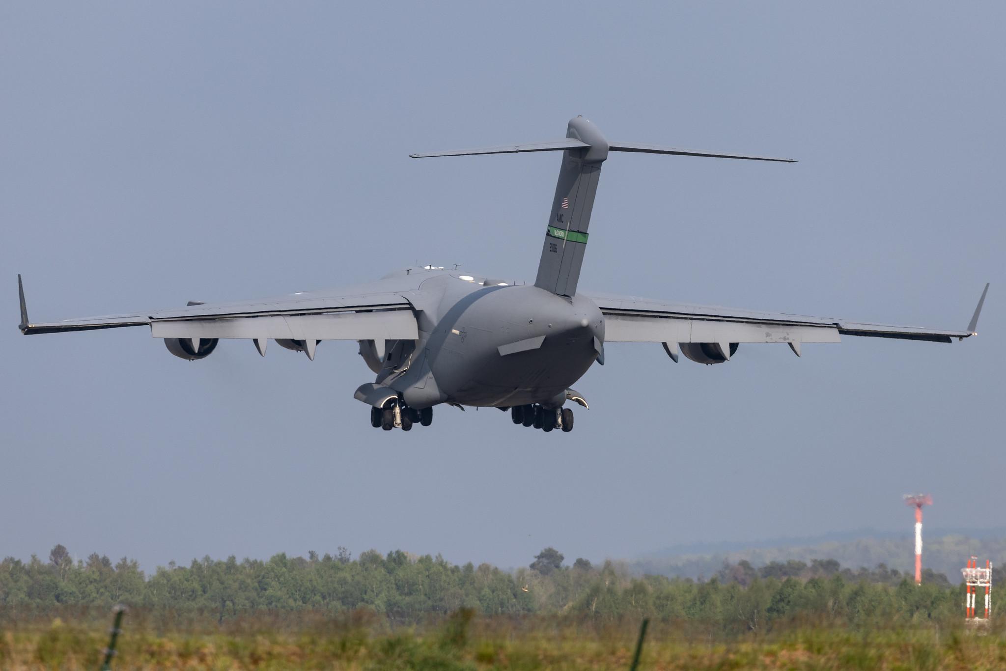 Ramstein Air Base: United States Air Force (USAF) | Boeing C-17A Globemaster III C17 | 02-1106 | MSN P-106