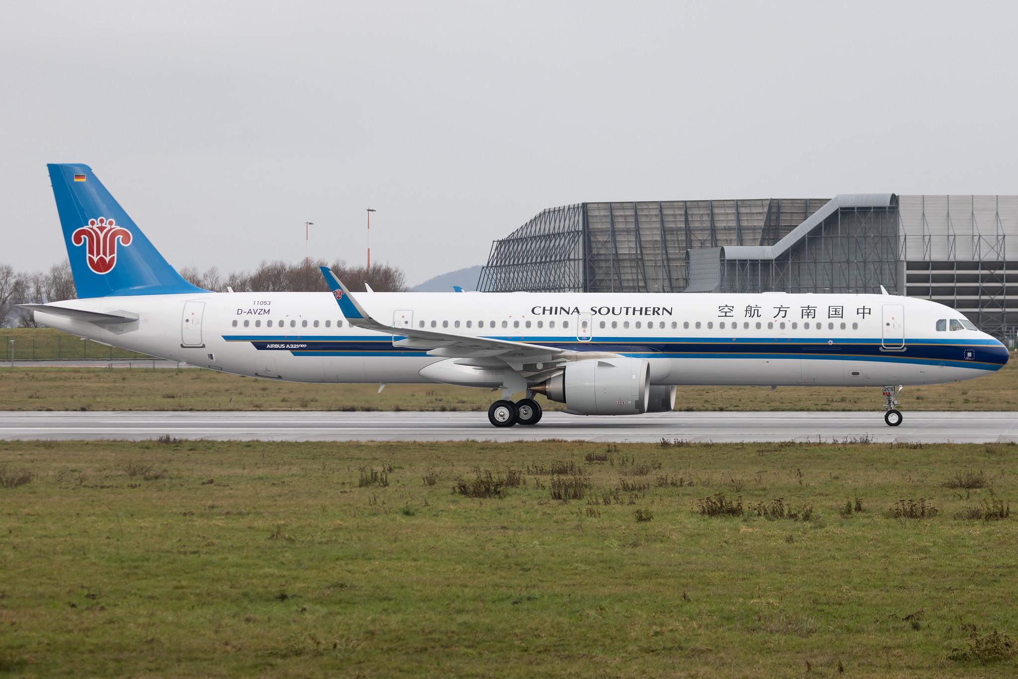Hamburg Finkenwerder: China Southern Airlines (CZ / CSN) | Airbus A321-253NX A21N | D-AVZM | B-32CS | MSN 11053