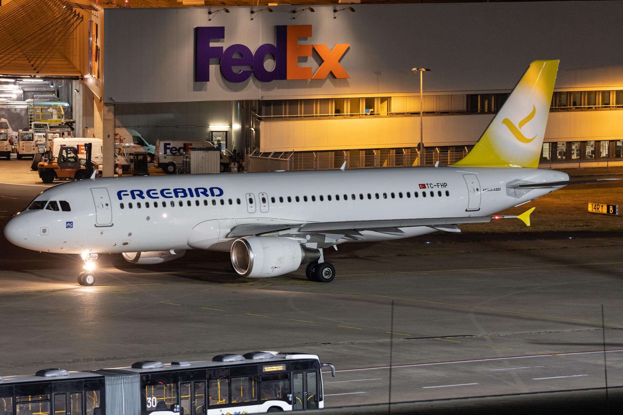 Köln Bonn Airport: Freebird Airlines (FH / FHY) | Airbus A320-214 A320 | TC-FHP | MSN 05906