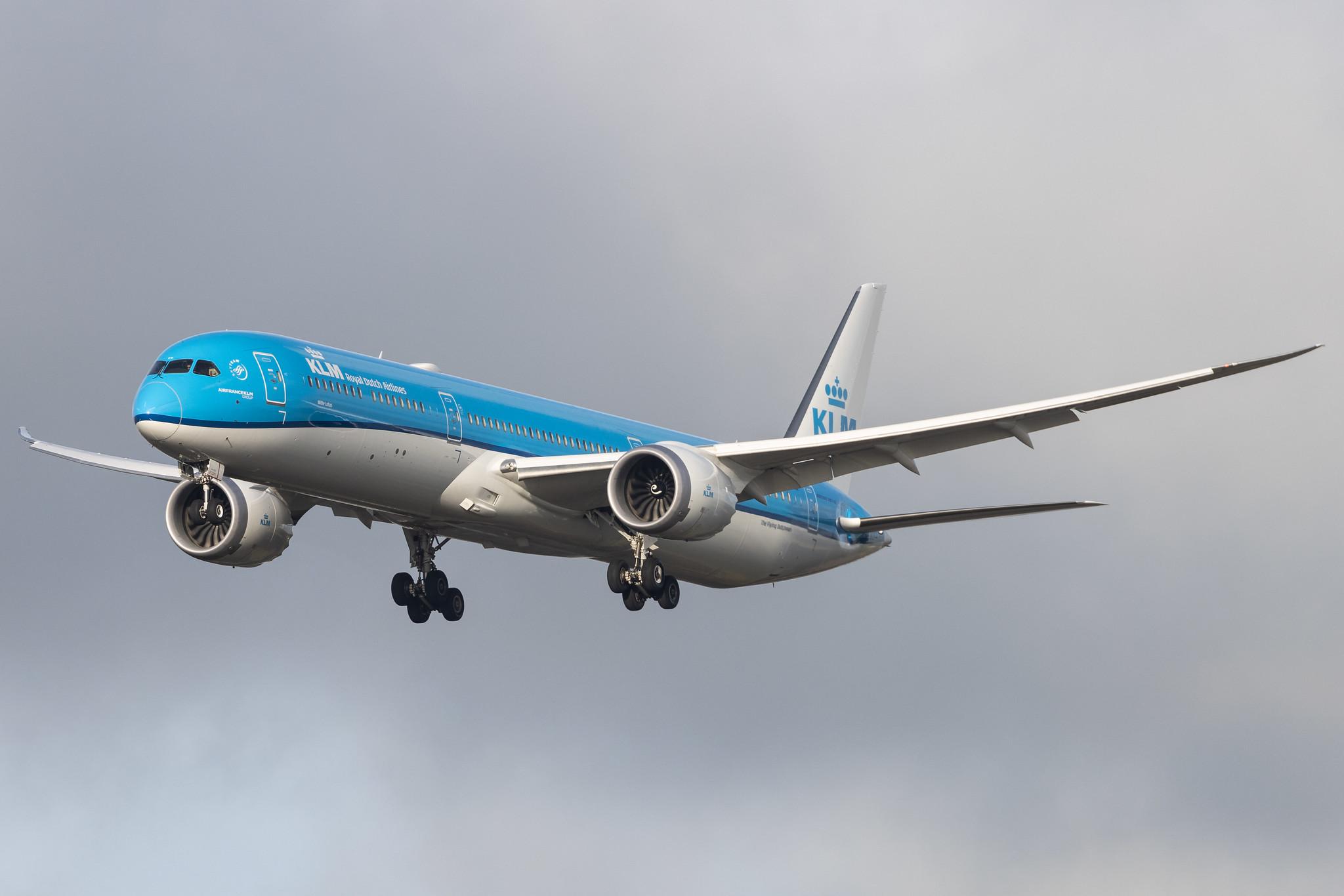 Amsterdam Schiphol: KLM (KL / KLM) | Boeing 787-10 Dreamliner B78X | PH-BKH | MSN 42489