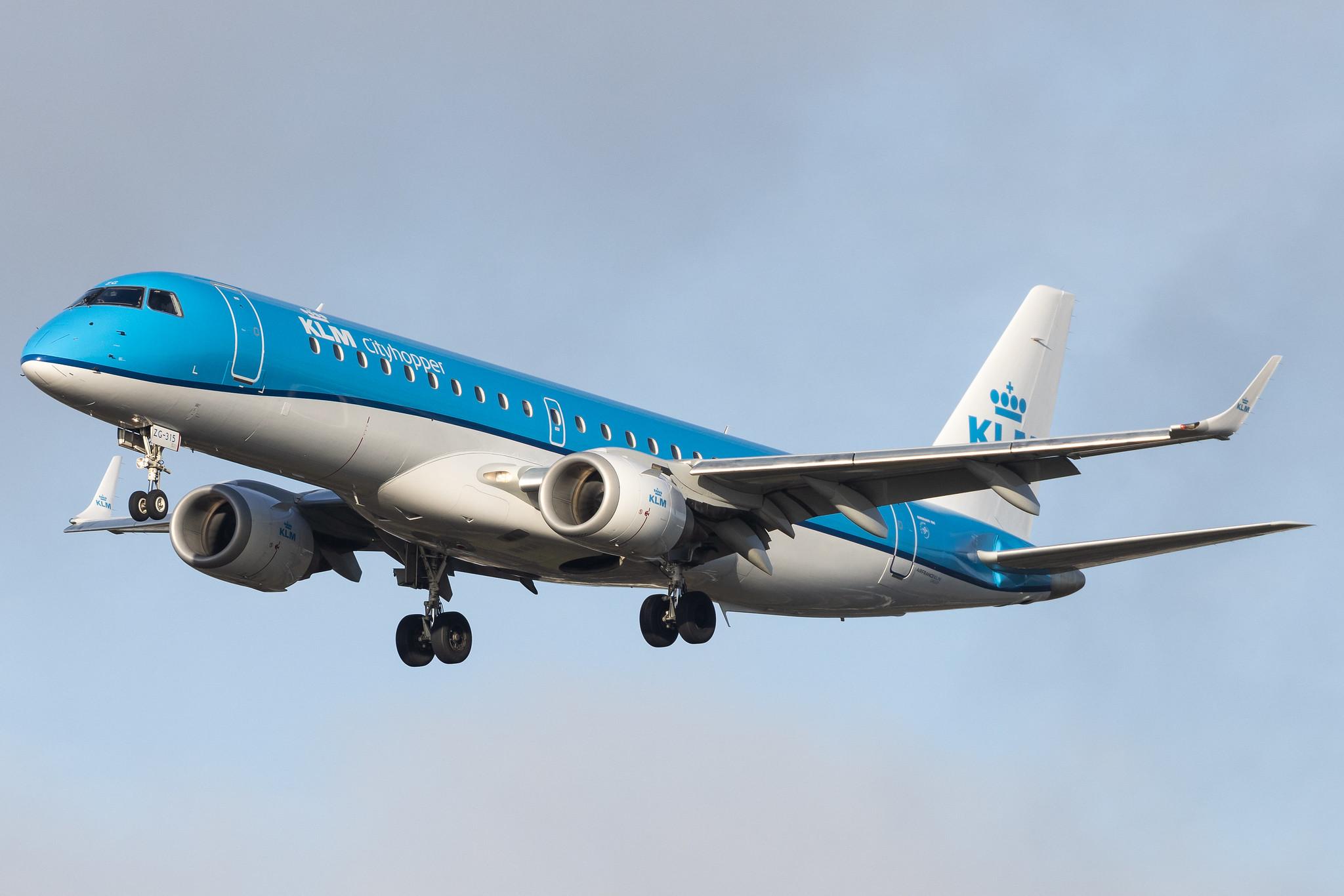 Amsterdam Schiphol: KLM (KL / KLM) | Operator: KLM Cityhopper | Embraer E190STD E190 | PH-EZG | MSN 19000315