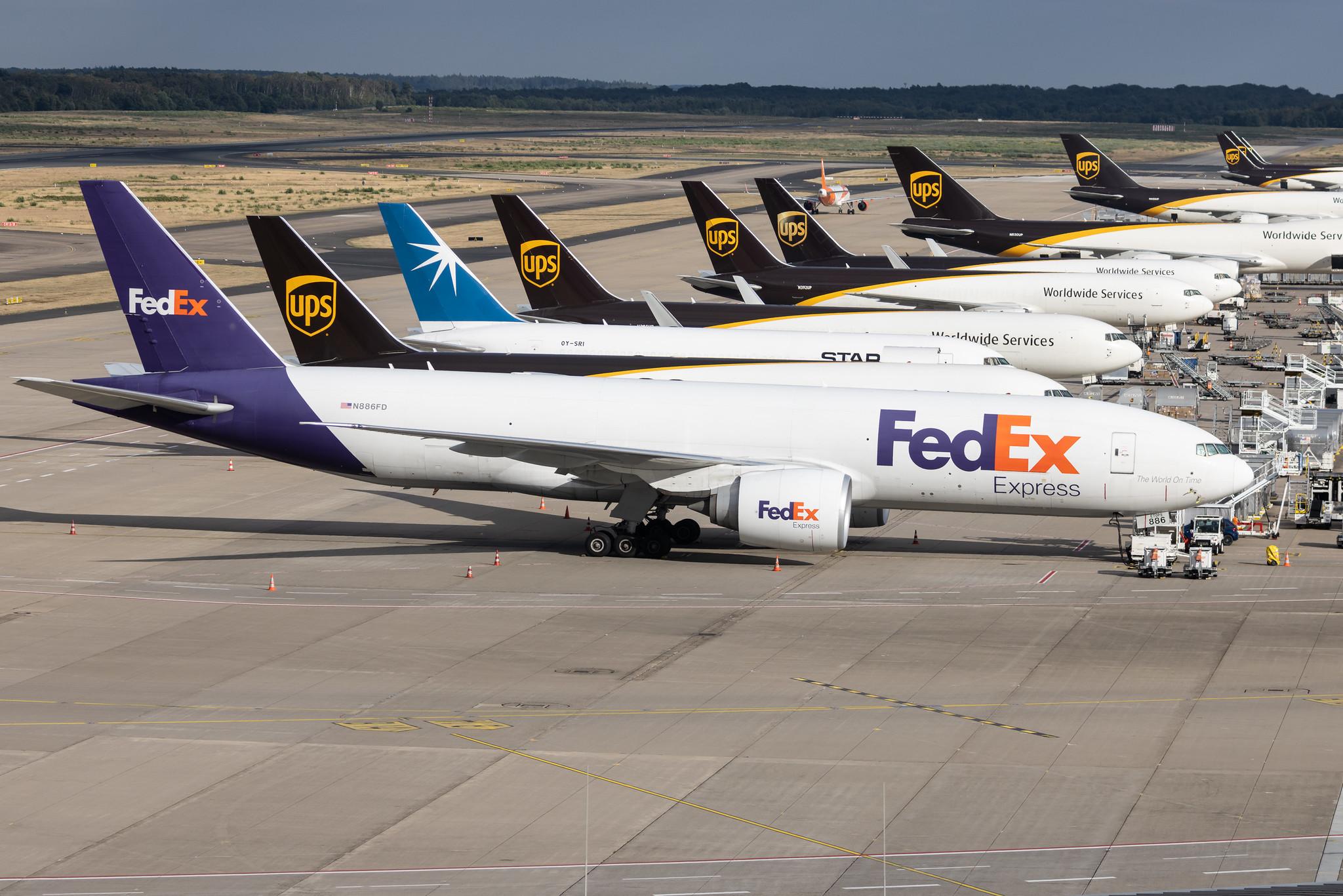 Köln Bonn Airport: FedEx (FX / FDX) | Boeing 777-FS2 B77L | N886FD | MSN 41065