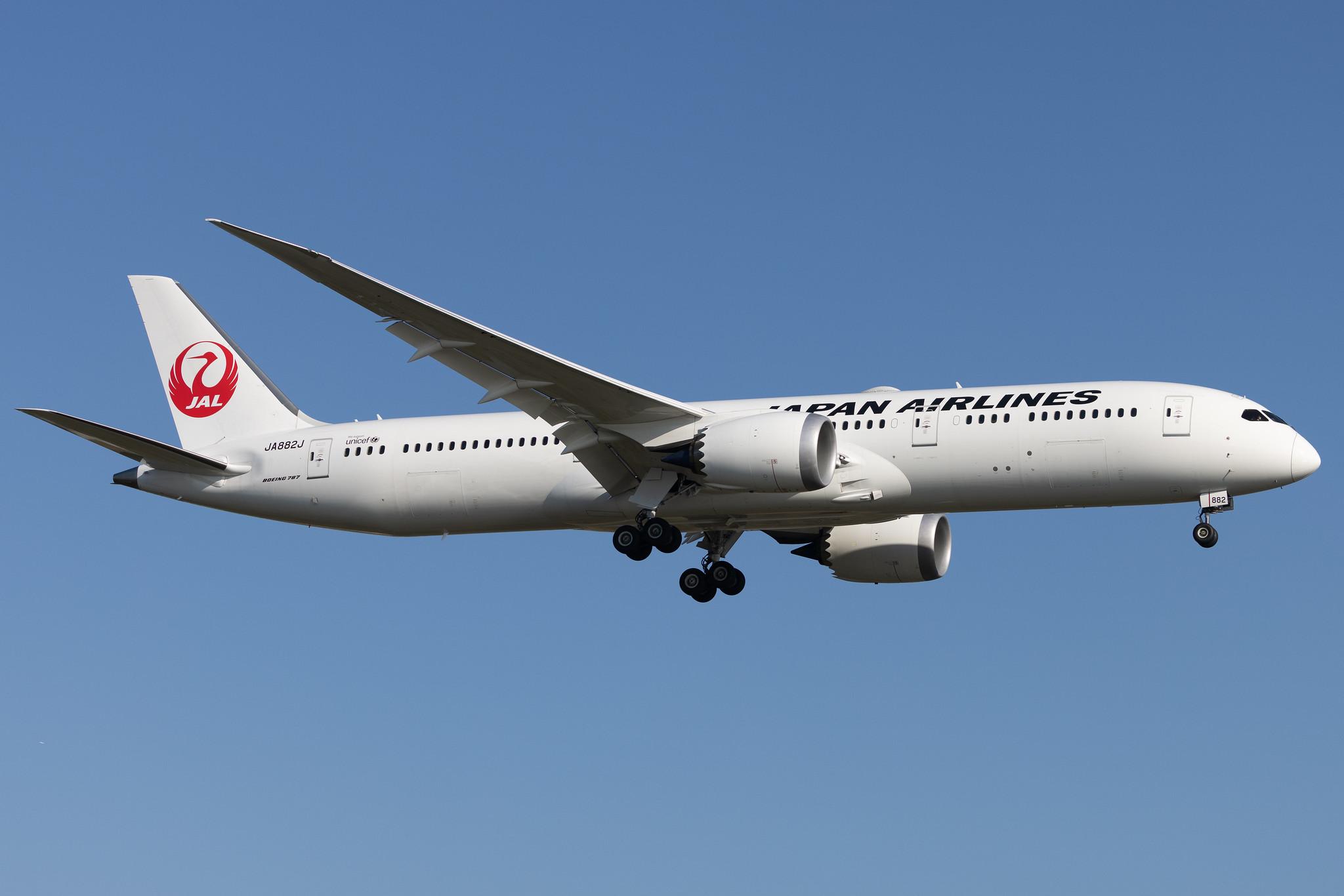 London Heathrow: Japan Airlines (JL / JAL) |  Boeing 787-9 Dreamliner B789 | JA882J | MSN 66515