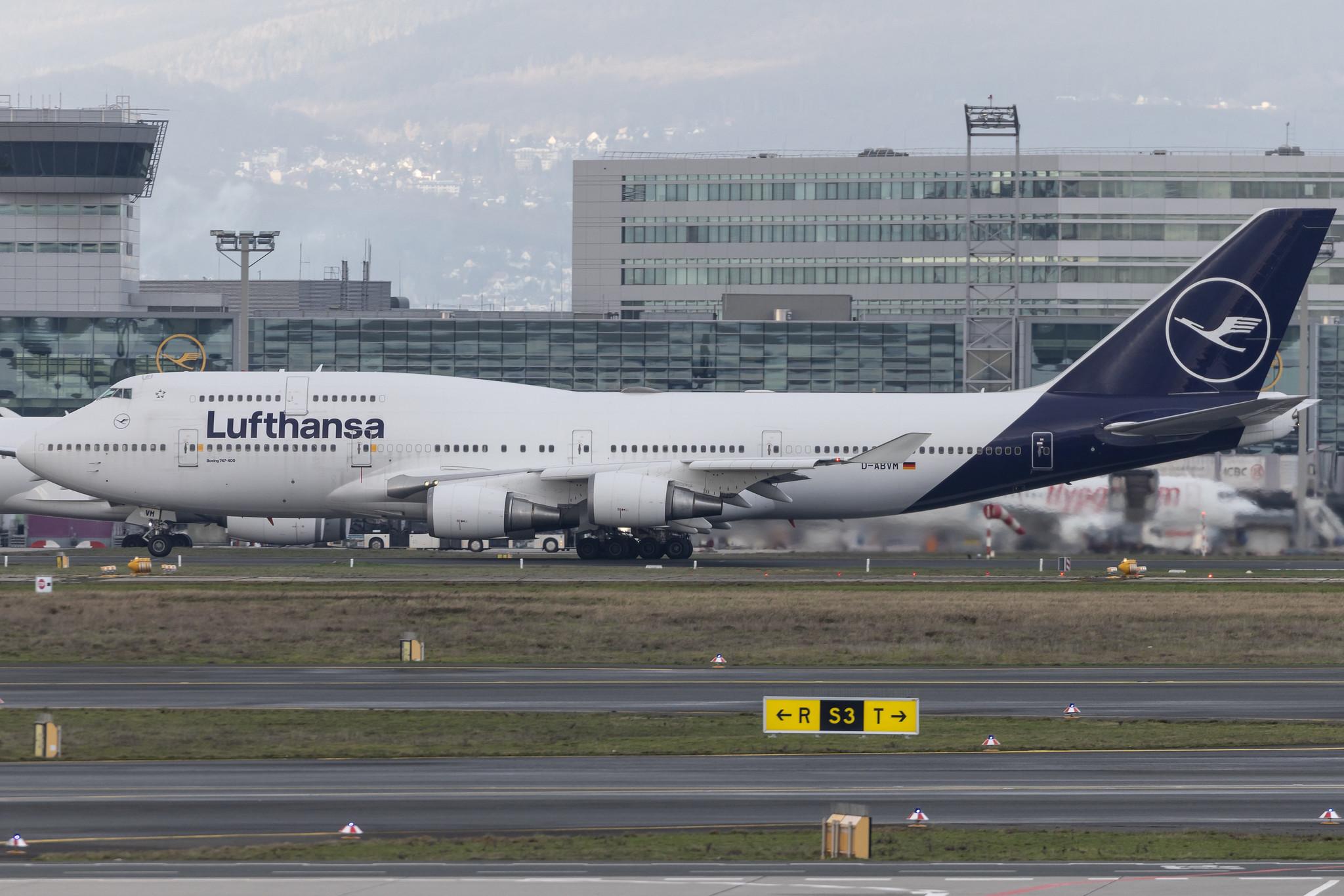Frankfurt Airport: Lufthansa (LH / DLH) | Boeing 747-430 B744 | D-ABVM | MSN 29101