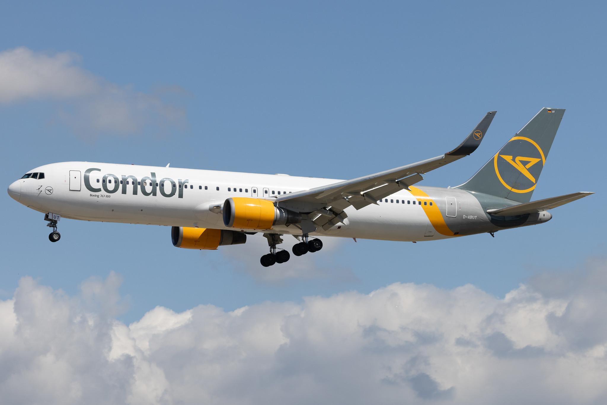 Frankfurt Airport: Condor (DE / CFG) |  Boeing 767-3Q8(ER) B763 | D-ABUT | MSN 29383
