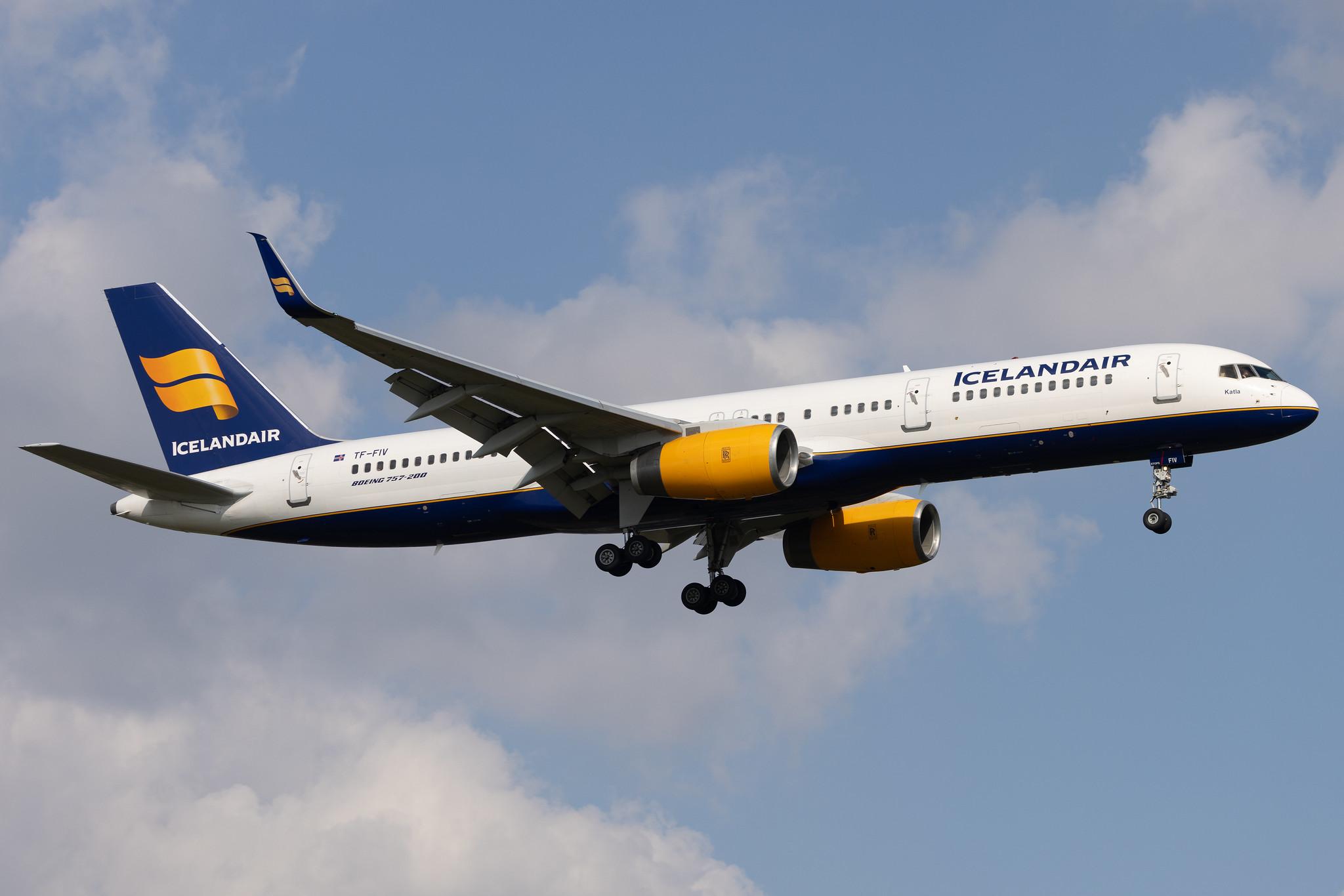 London Heathrow: Icelandair (FI / ICE) | Boeing 757-208 B752 | TF-FIV | MSN 30424