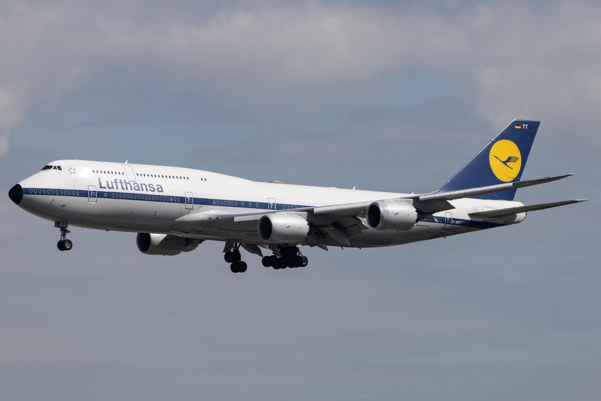 Frankfurt Airport: Lufthansa (LH / DLH) |  Livery: Retro Livery |  Boeing 747-830 B748 | D-ABYT | MSN 37844