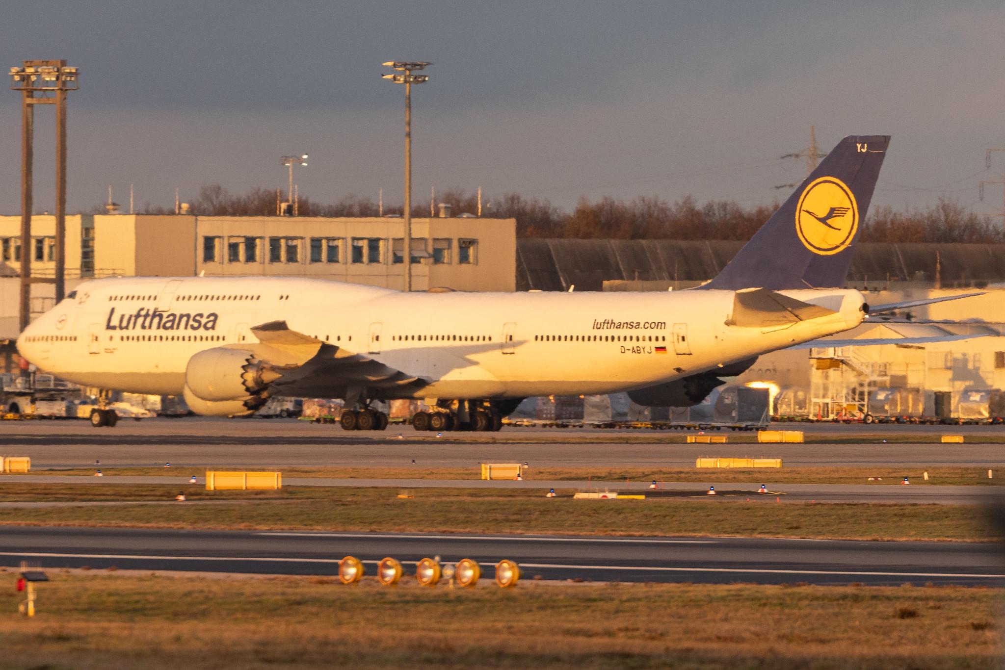 Frankfurt Airport: Lufthansa (LH / DLH) | Boeing 747-830 B748 | D-ABYJ | MSN 37834