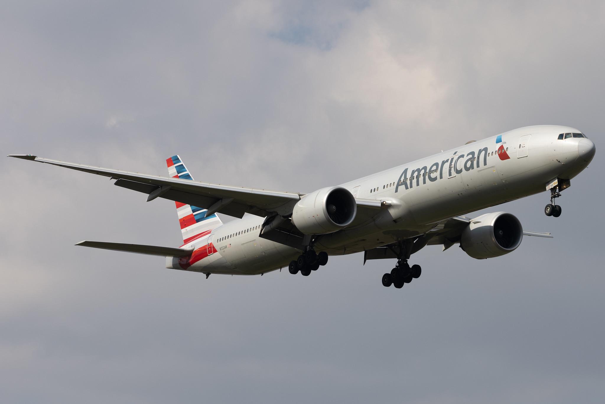 London Heathrow: American Airlines (AA / AAL) | Boeing 777-323(ER) B77W | N722AN | MSN 31547