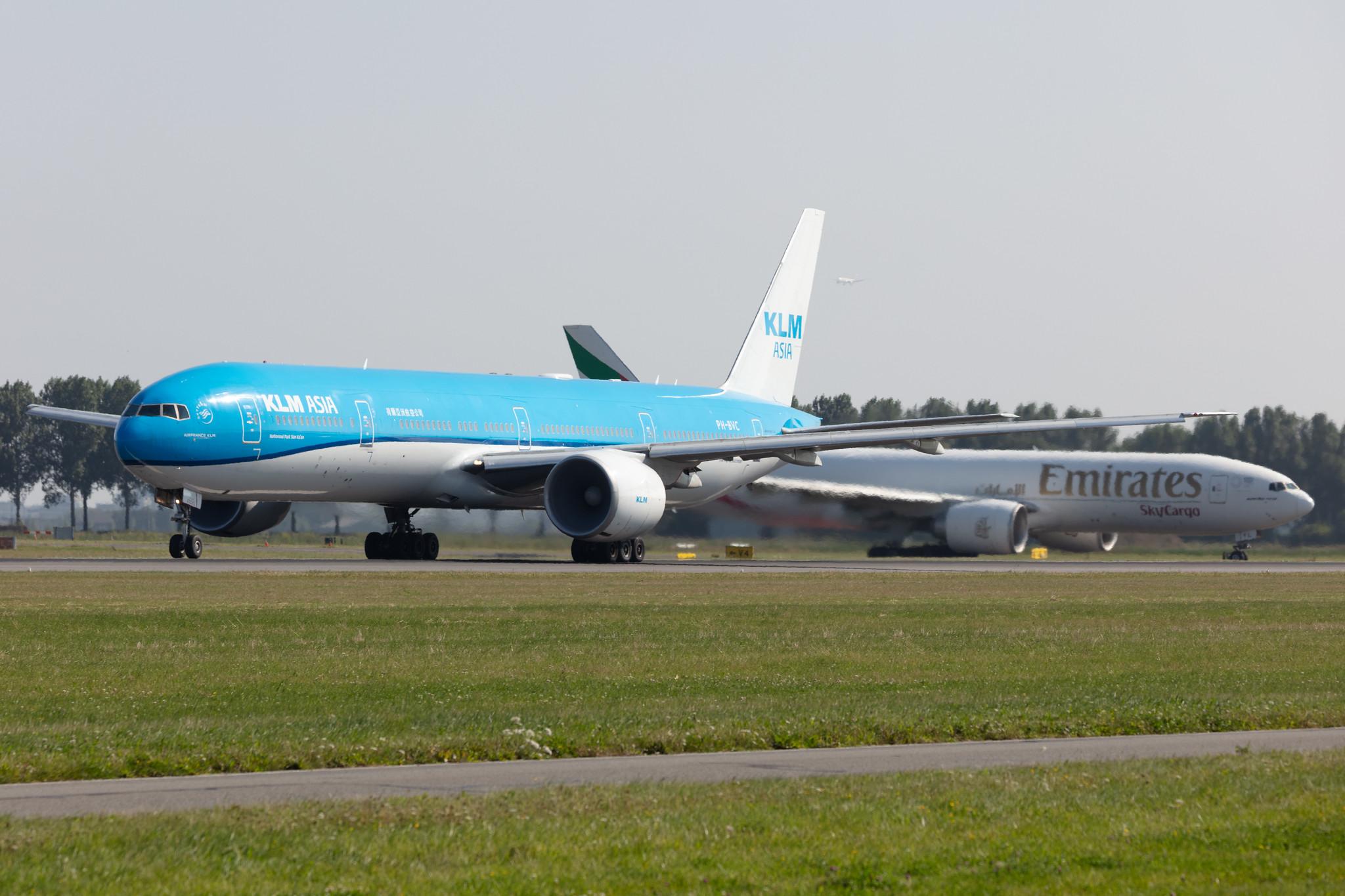 Amsterdam Schiphol: KLM (KL / KLM) |  Boeing 777-306(ER) B77W | PH-BVC | MSN 37582
