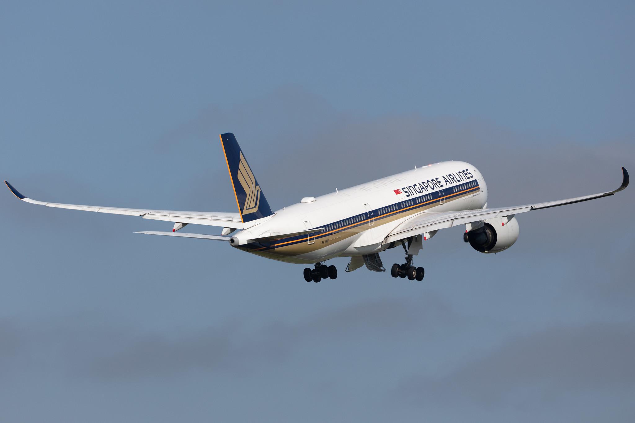 Amsterdam Schiphol: Singapore Airlines (SQ / SIA) |  Airbus A350-941 A359 | 9V-SMH | MSN 068