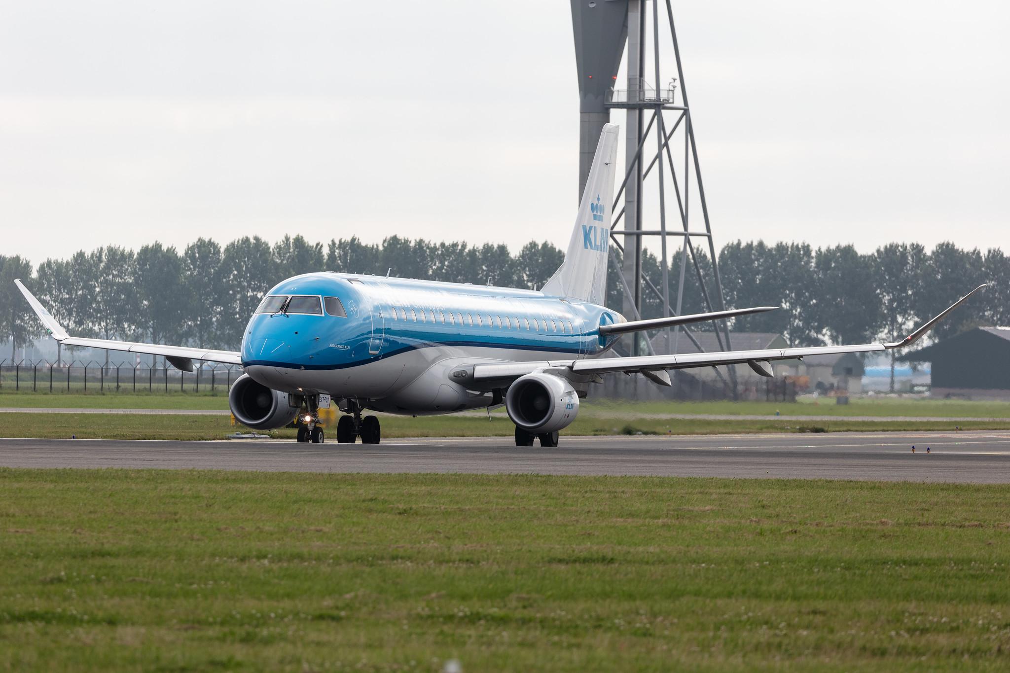 Amsterdam Schiphol: KLM (KL / KLM) | Operator: KLM Cityhopper |  Embraer E175STD E75L | PH-EXT | MSN 17000707