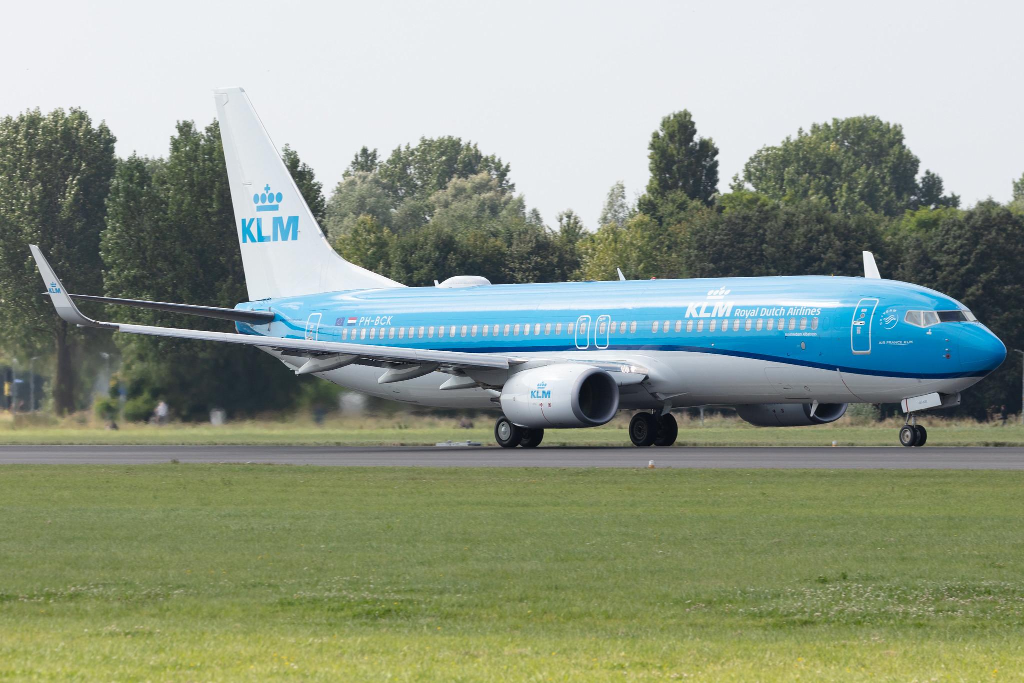 Amsterdam Schiphol: KLM (KL / KLM) |  Boeing 737-8K2 B738 | PH-BCK | MSN 62580