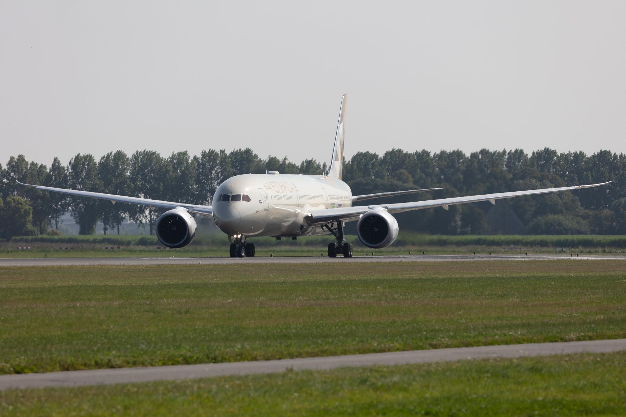 Amsterdam Schiphol: Etihad Airways (EY / ETD) |  Boeing 787-10 Dreamliner B78X | A6-BMI | MSN 60768