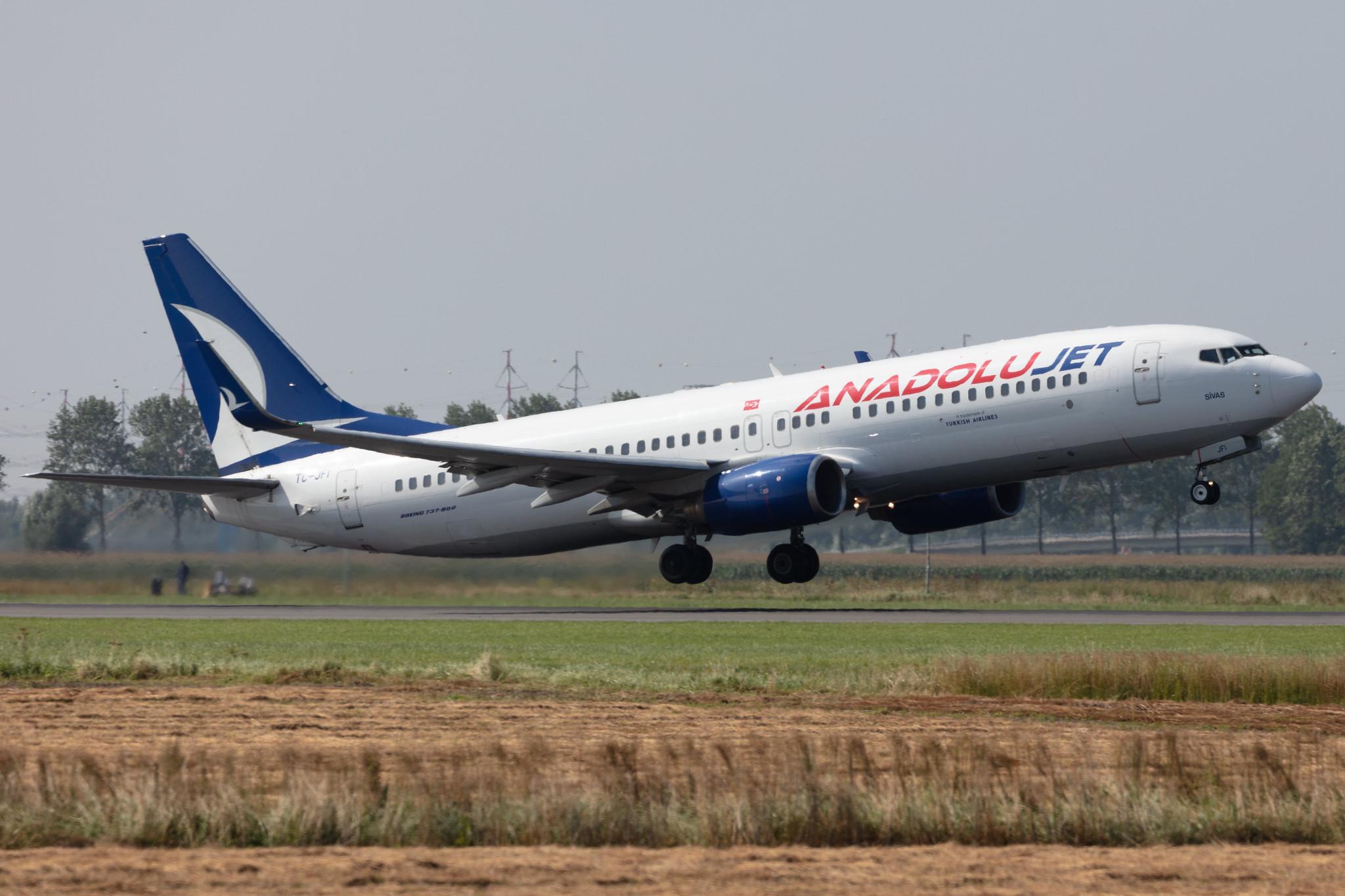 Amsterdam Schiphol: AnadoluJet (TK / THY) | Operator: Turkish Airlines | Boeing 737-8F2 B738 | TC-JFI | MSN 29771
