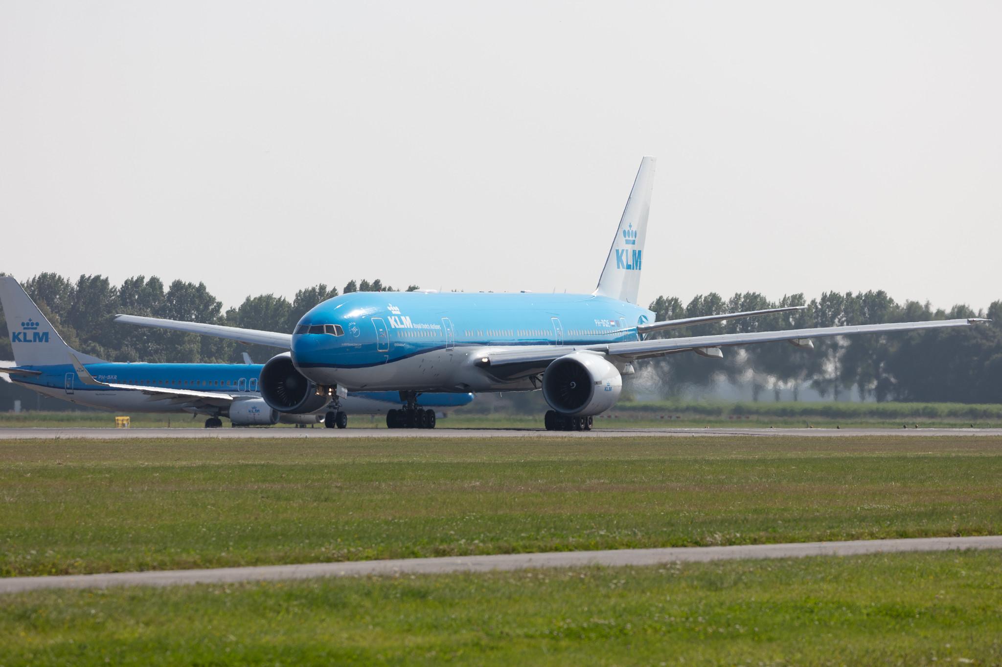 Amsterdam Schiphol: KLM (KL / KLM) |  Boeing 777-206(ER) B772 | PH-BQE | MSN 28691