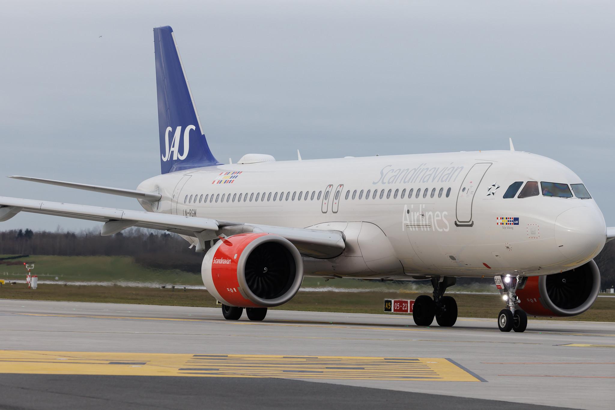 Hamburg Airport: SAS (SK / SAS) | Airbus A320-251N A20N | LN-RGM | MSN 7277