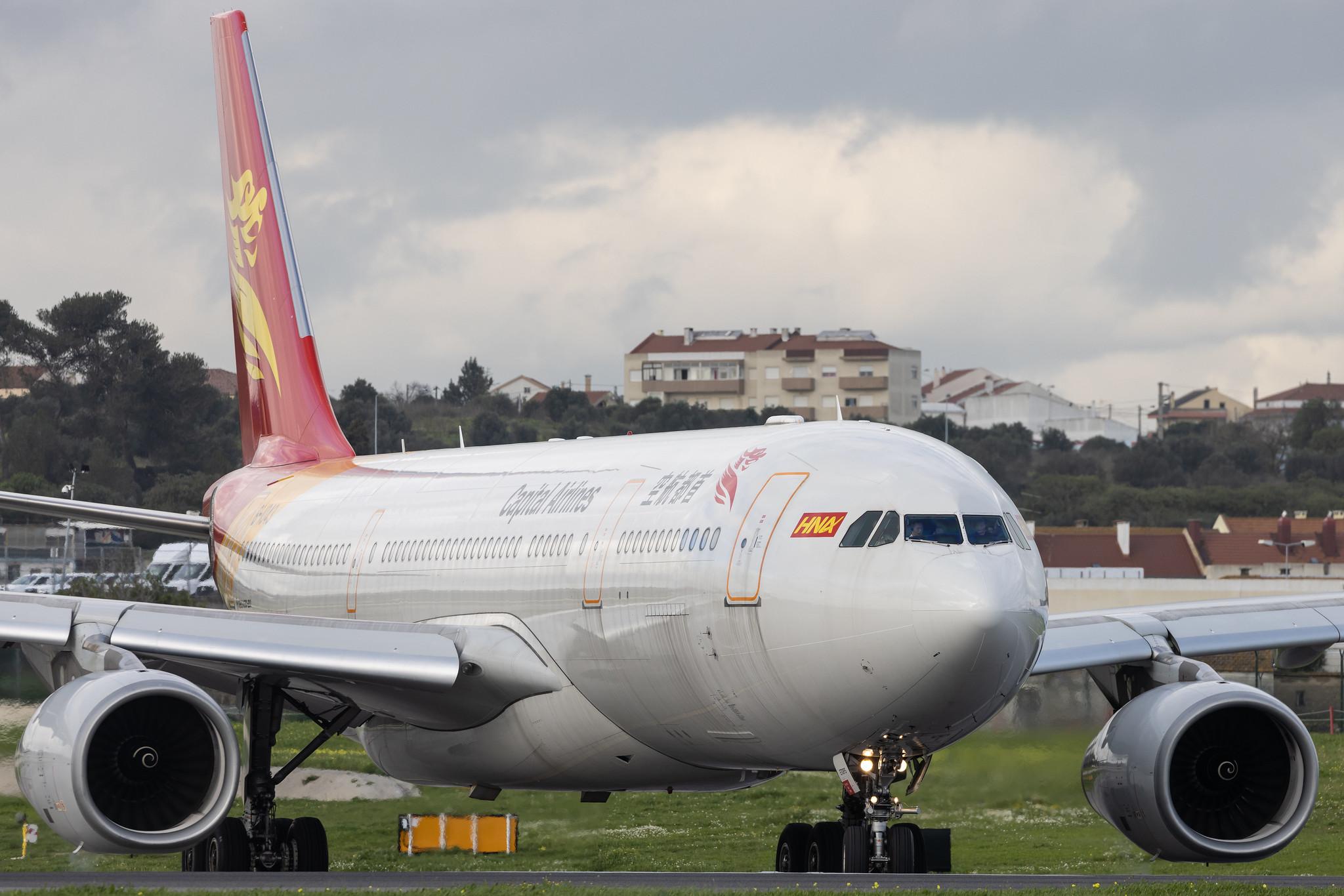 Aeroporto de Lisboa: Capital Airlines (JD / CBJ) | Airbus A330-243 A332 | B-1043 | MSN 1847
