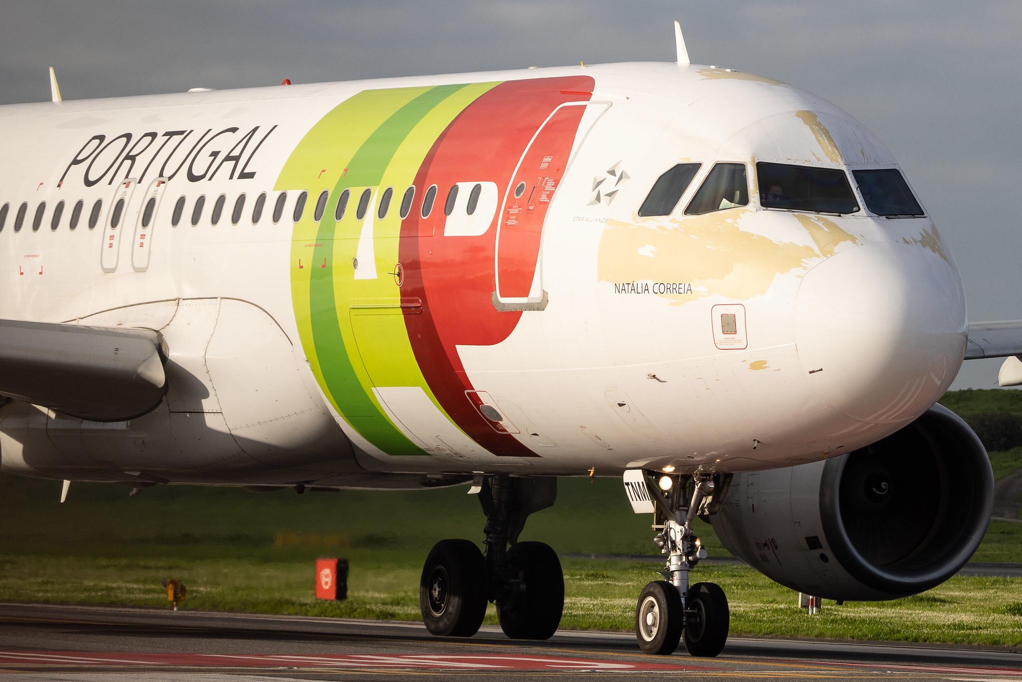 Aeroporto de Lisboa: TAP Air Portugal (TP / TAP) | Airbus A320-214 A320 | CS-TNM | MSN 1799