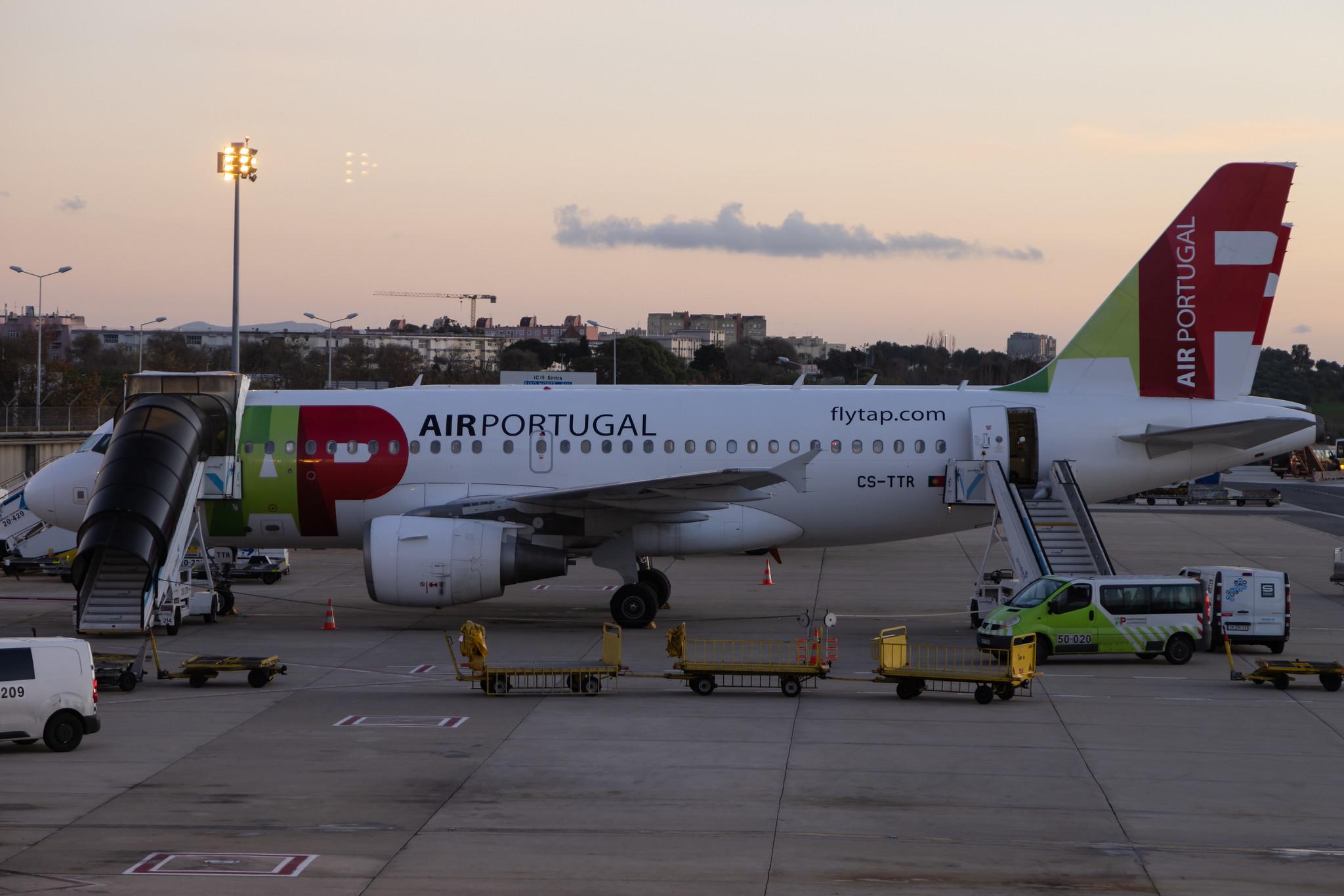 Aeroporto de Lisboa: TAP Air Portugal (TP / TAP) | Airbus A319-112 A319 | CS-TTR | MSN 1756