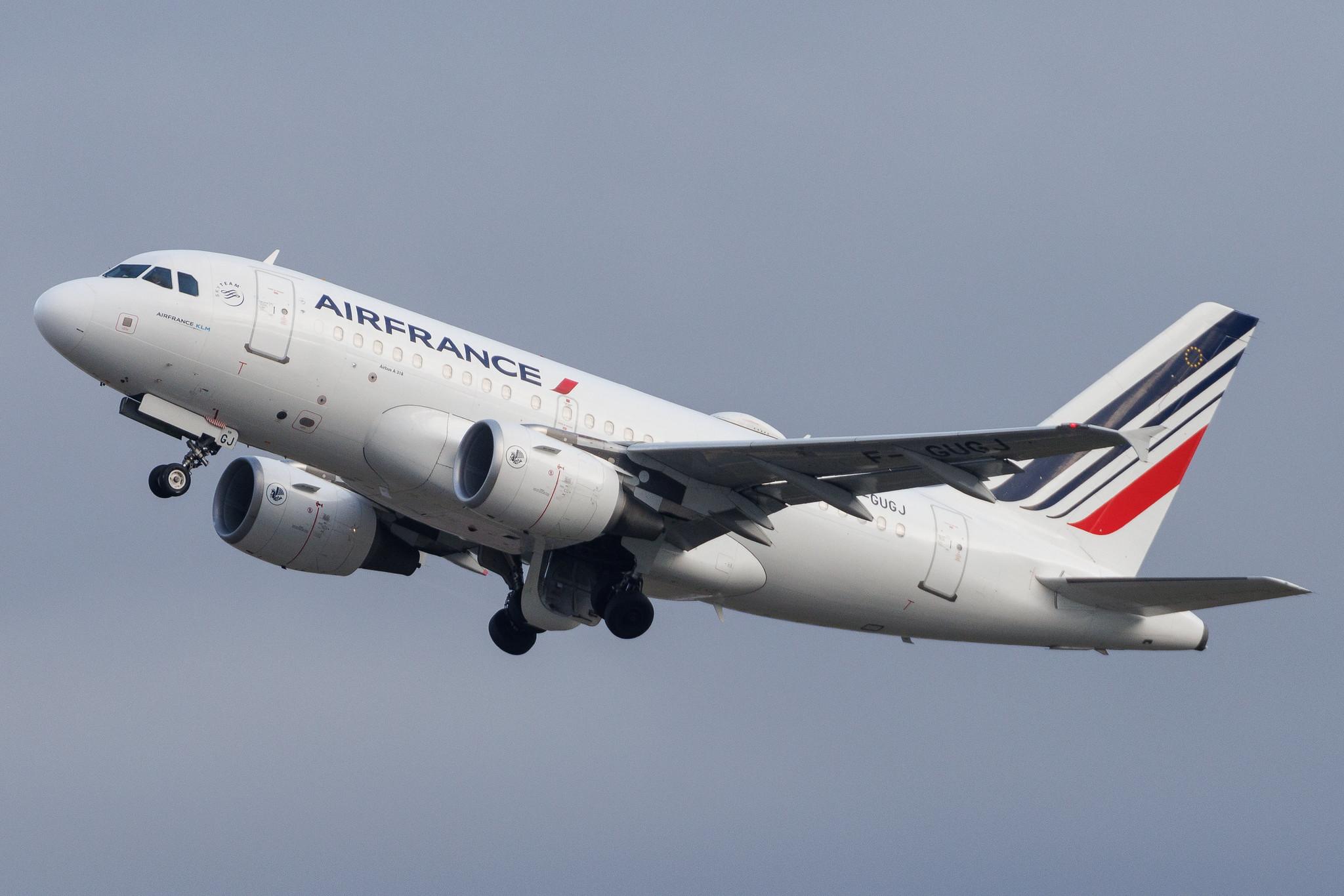 London Heathrow: Air France (AF / AFR) | Airbus A318-111 A318 | F-GUGJ | MSN 2582