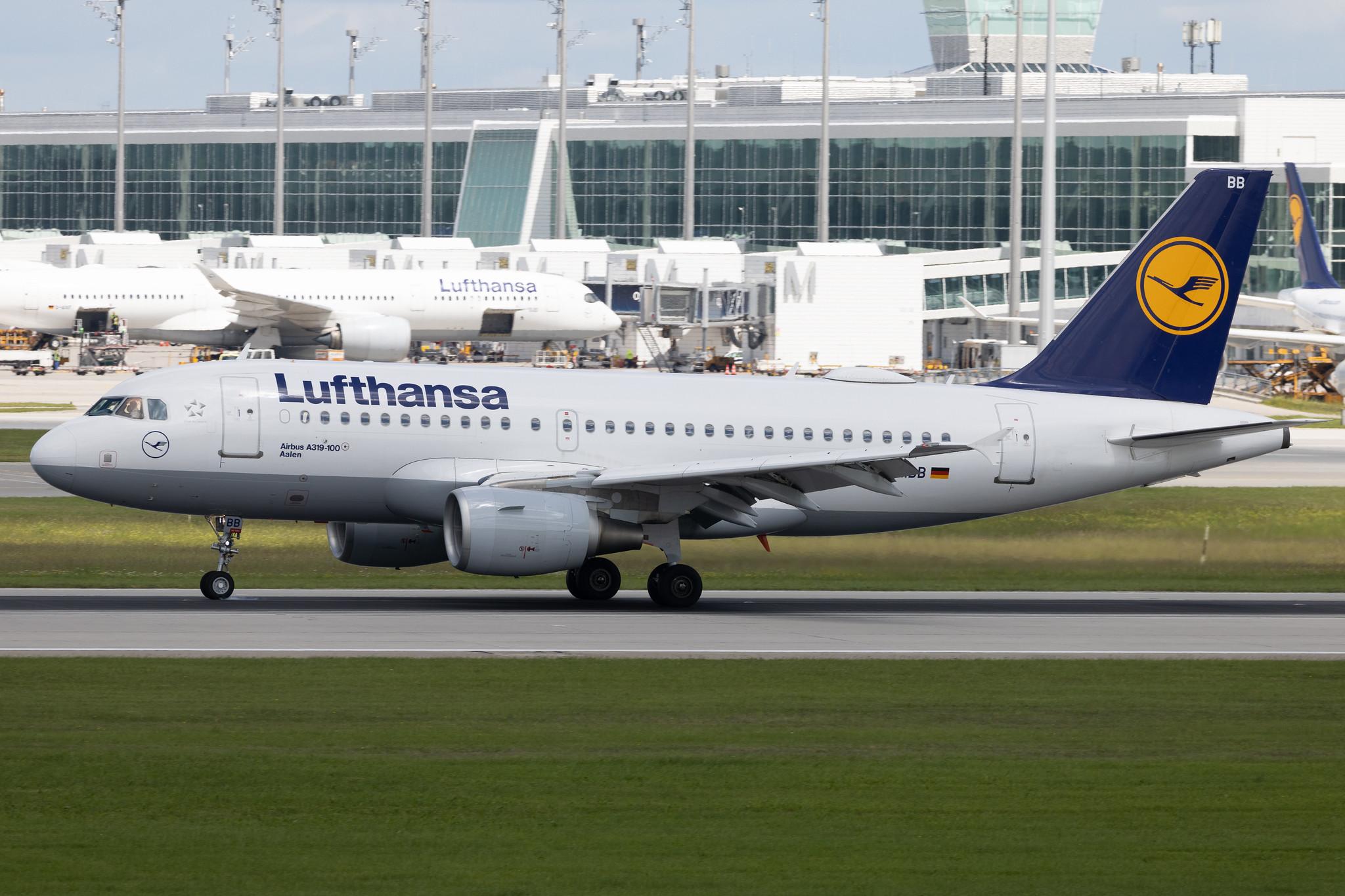 Munich Airport: Lufthansa (LH / DLH) | Airbus A319-112 A319 | D-AIBB | MSN 4182
