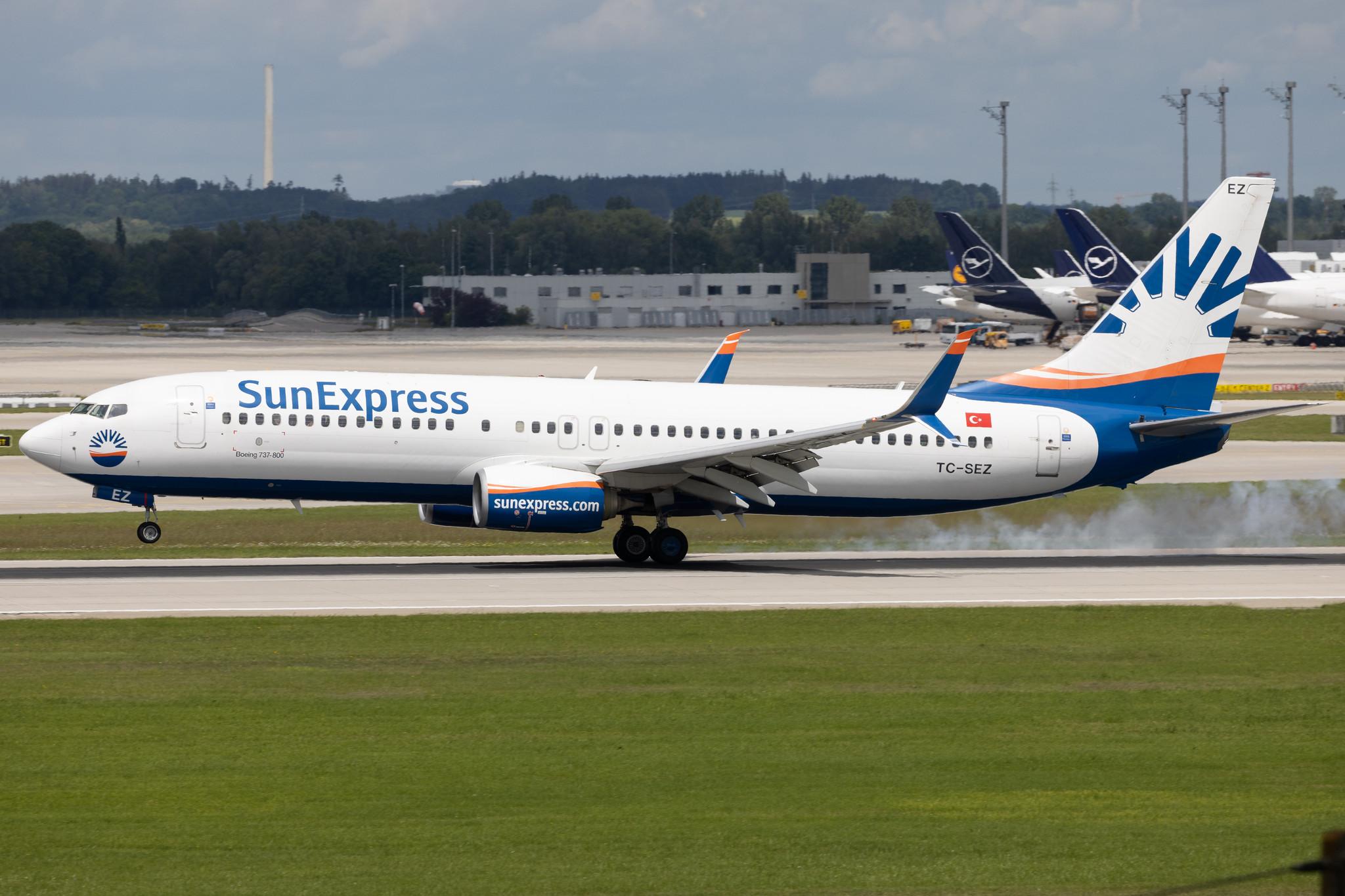 Munich Airport: SunExpress (XQ / SXS) | Boeing 737-8HC B738 | TC-SEZ | MSN 61183