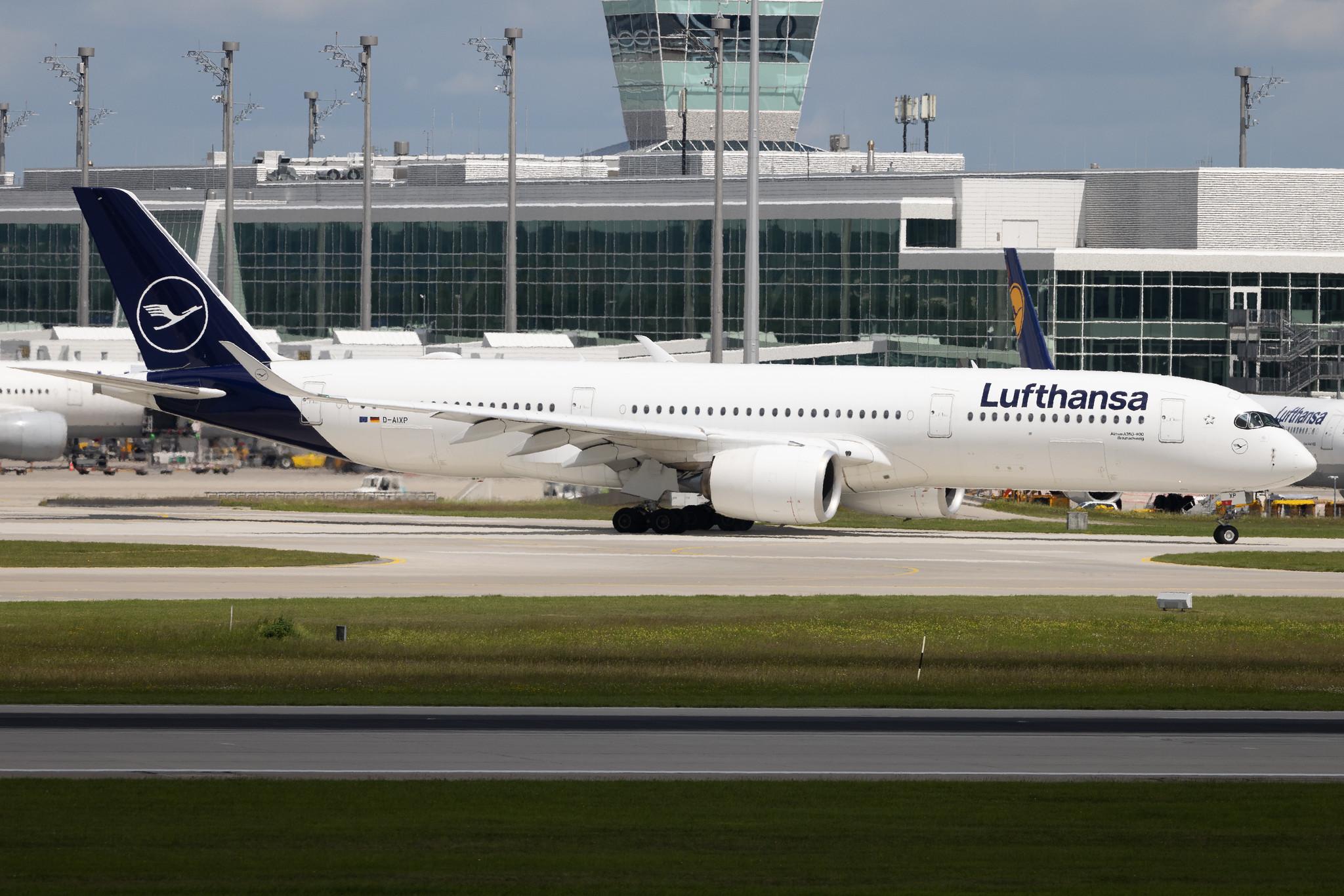 Munich Airport: Lufthansa (LH / DLH) | Airbus A350-941 A359 | D-AIXP | MSN 390