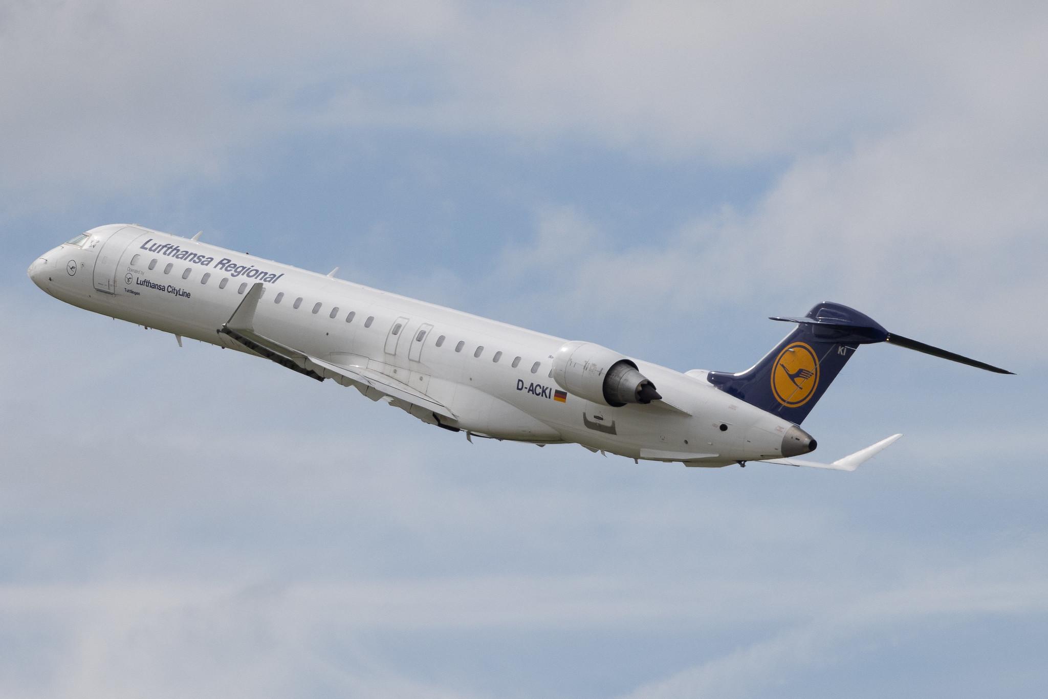 Munich Airport: Lufthansa (LH / DLH) | Operator: Lufthansa CityLine | Mitsubishi CRJ-900LR CRJ9 | D-ACKI | MSN 15088