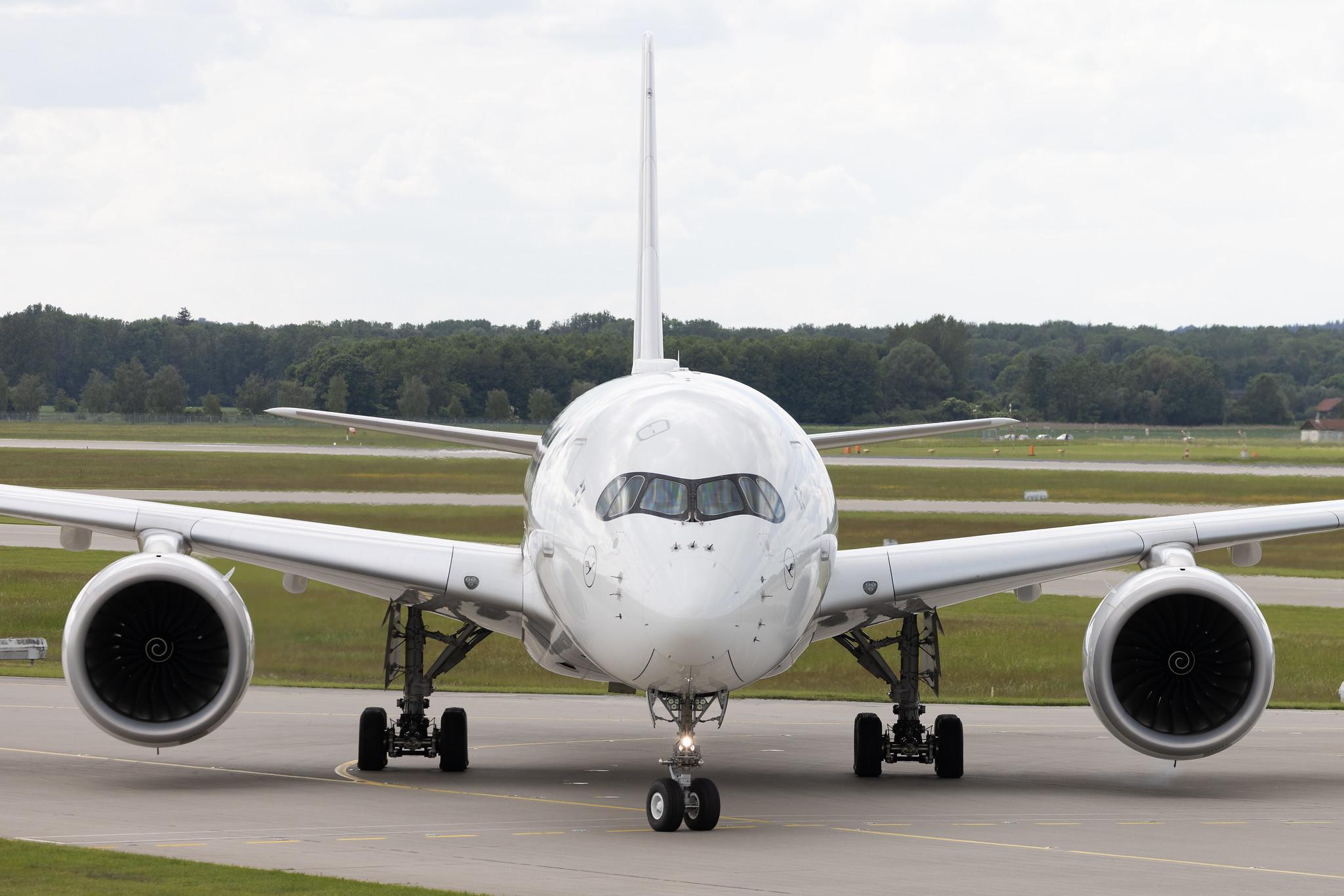 Munich Airport: Lufthansa (LH / DLH) | Airbus A350-941 A359 | D-AIXM | MSN 287
